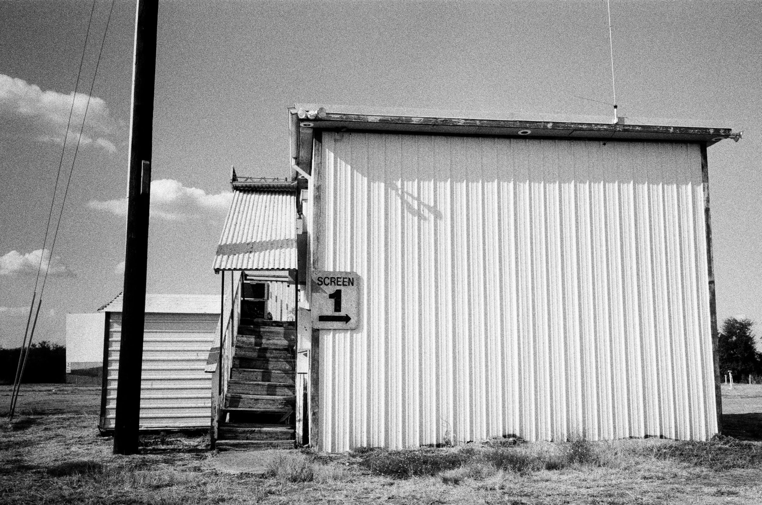drive_in_bw-14.jpeg