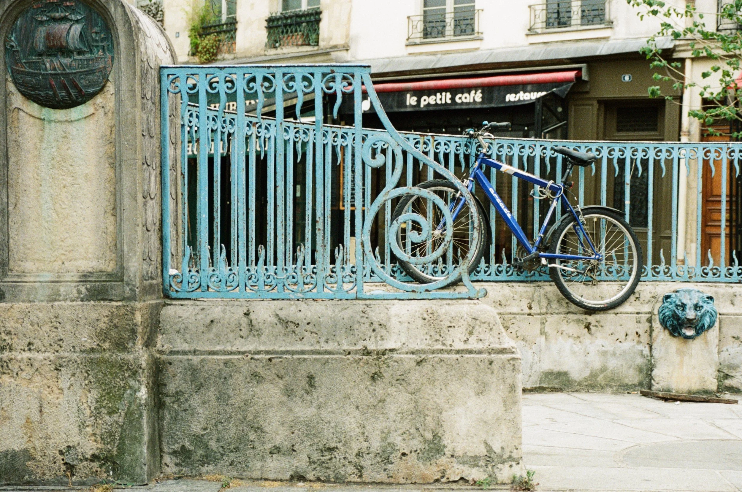 Paris on film - 7 of 14.jpeg