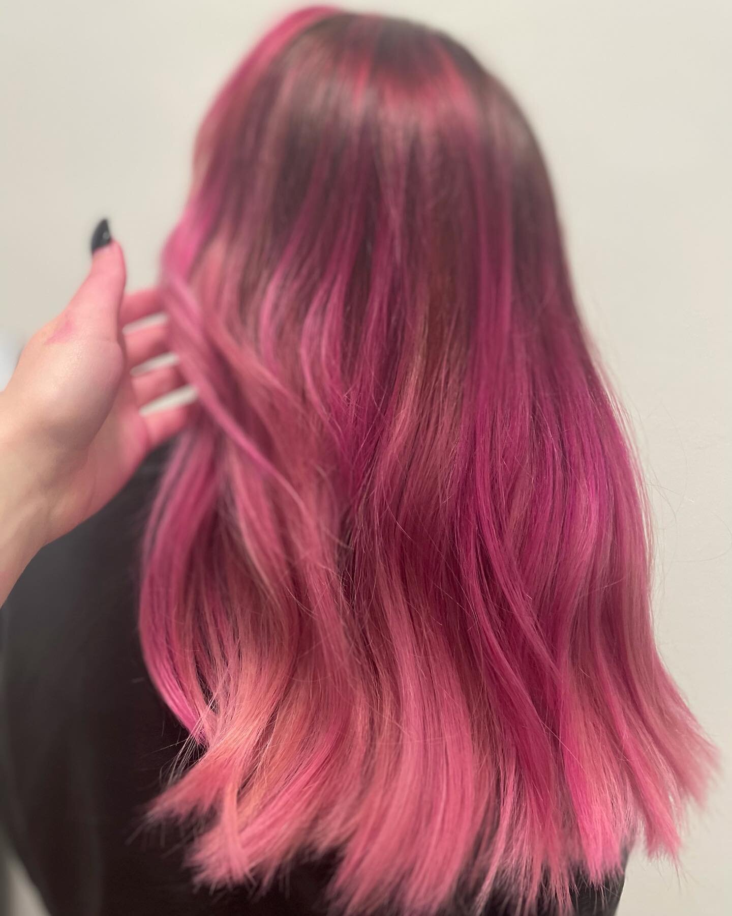 @wellaeducation #uscolor2021bea 
#pinkhair #vividhair #mermaidhair #creativecolor #fashioncolor #colorspecialist #pinkaesthetic #behindthechair #modernsalon #americansalon #saratogasprings #saratogaspringsny #saratogastylist #saratogasalon #saratogah