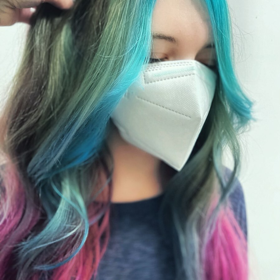 Supernova Girl💫
@wellaeducation #uscolor2021bea @pulpriothair #pulpriot #pulpriotisthepaint #vividhair #vividhairgoals #mermaidhair #galaxyhair #bluemuse #bluehair #alternative #behindthechair #saratogasprings #saratogaspringsny #saratogasalon #sara