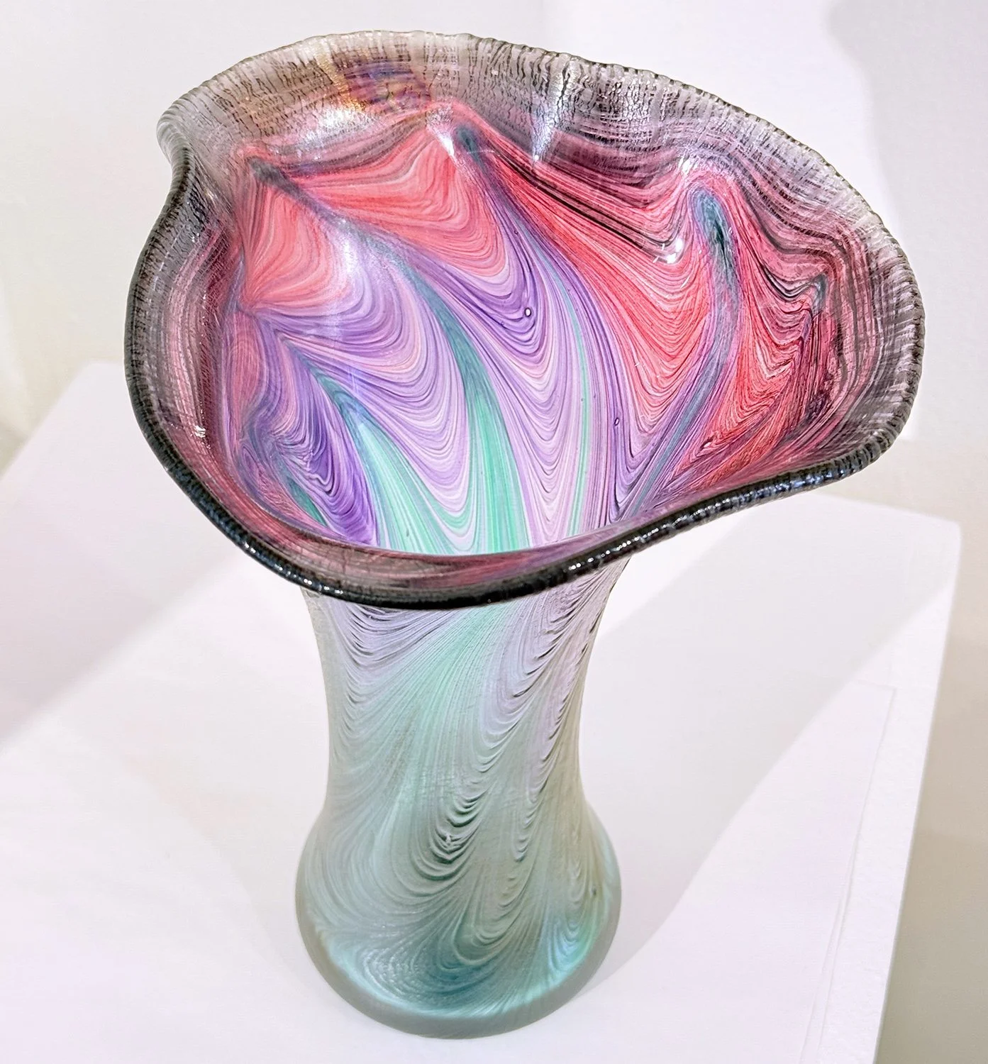 ocean lustre tall vase 1.jpg