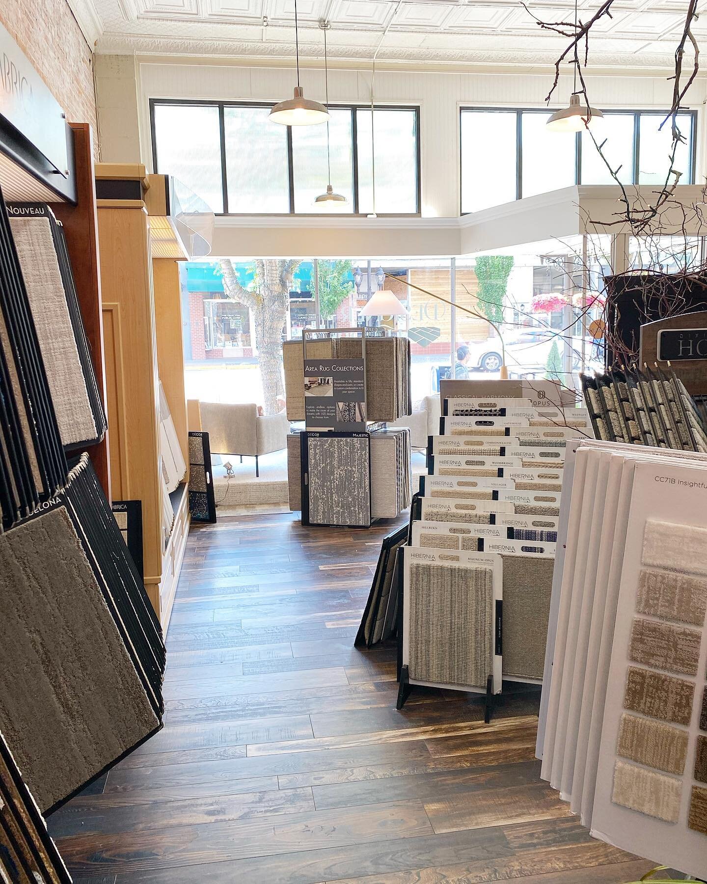 Our carpet selection is user-friendly and hand-picked for just for YOU! 

We select only the BEST quality for our community and take the guess work out of the floor covering process. Let us help guide you toward your DREAM space!!! ✨✨✨

#design
#supp