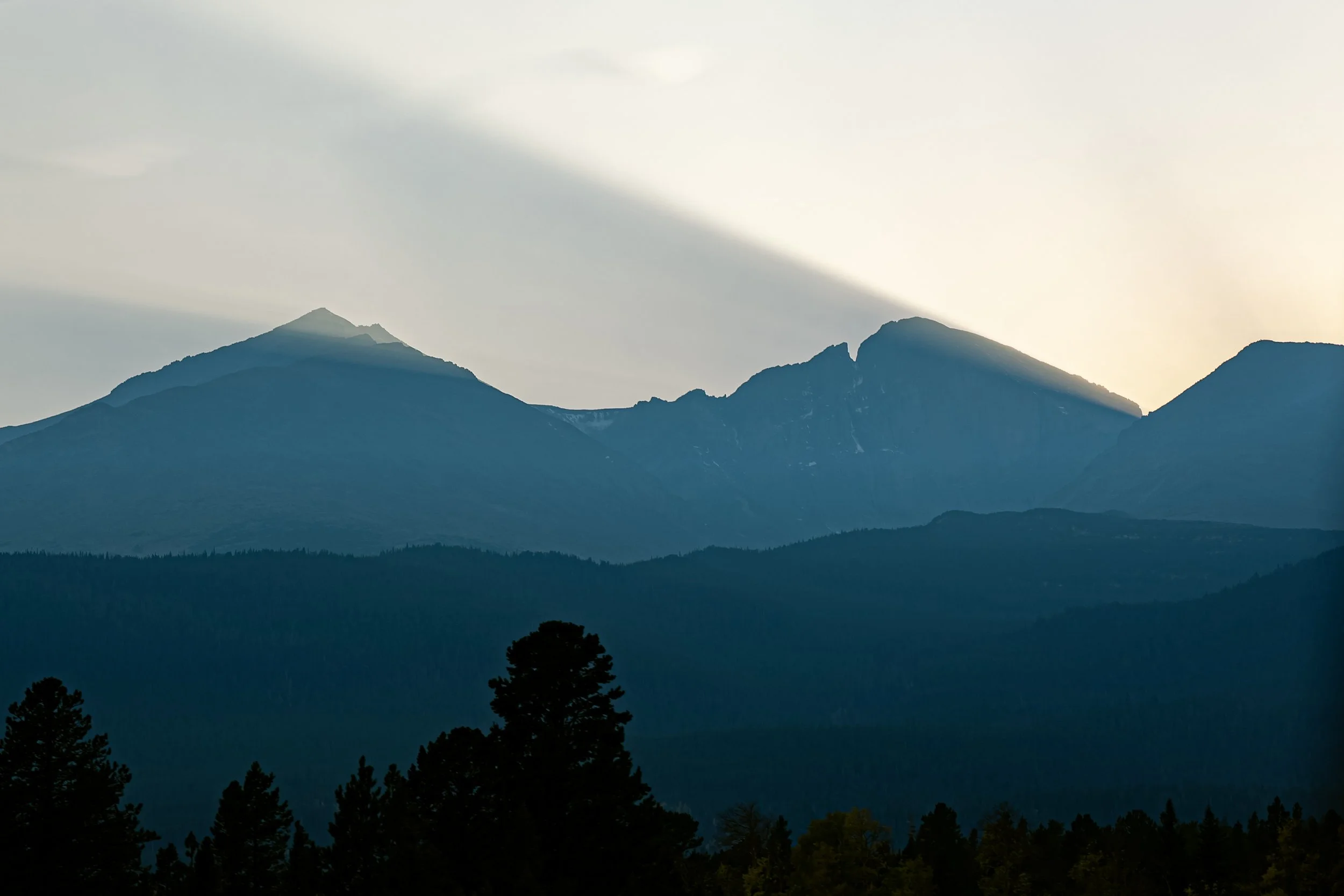 Co mountain glares.jpg