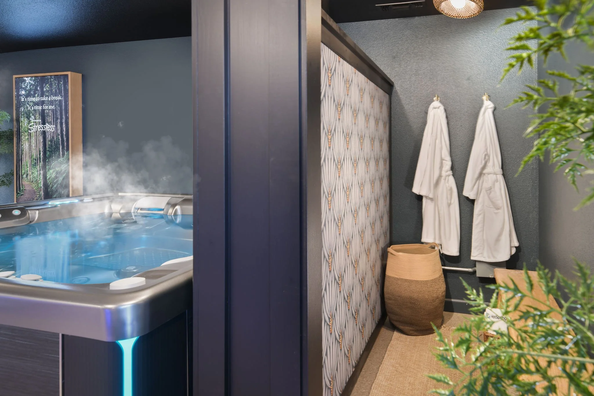 Hot Tub Experience Room