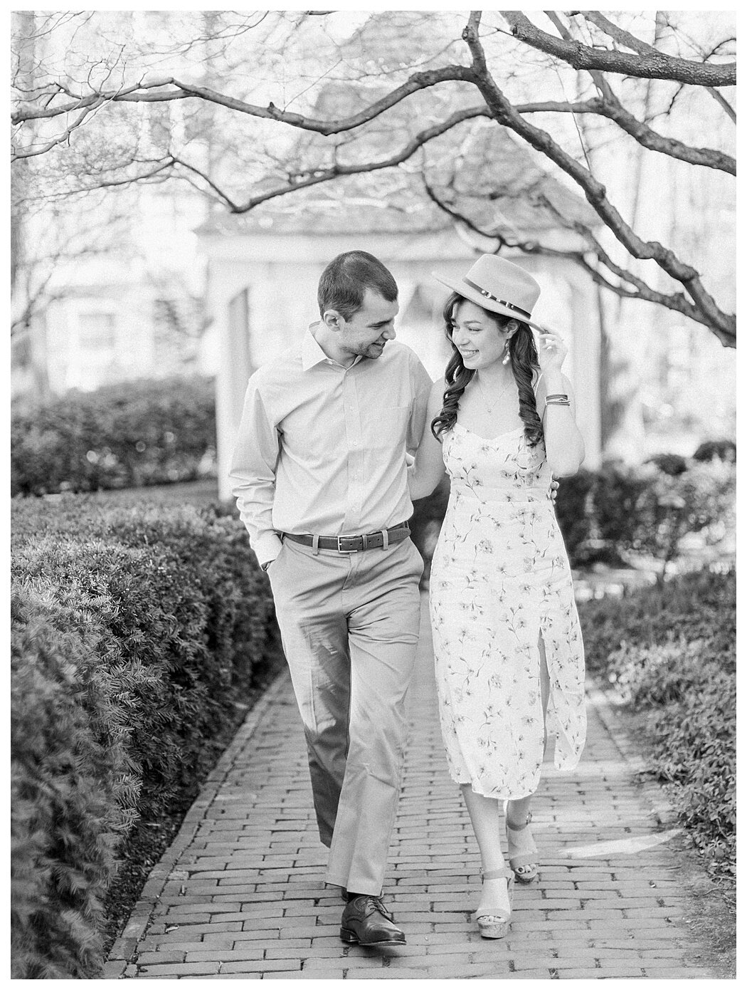 old-town-alexandria-engagement-photographer-Carlyle-House-historic-park-2563.jpg