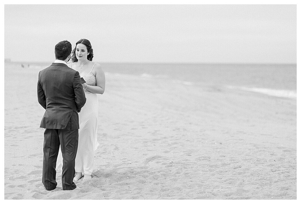 sandbridge-beach-elopement-ceremony-3093.jpg