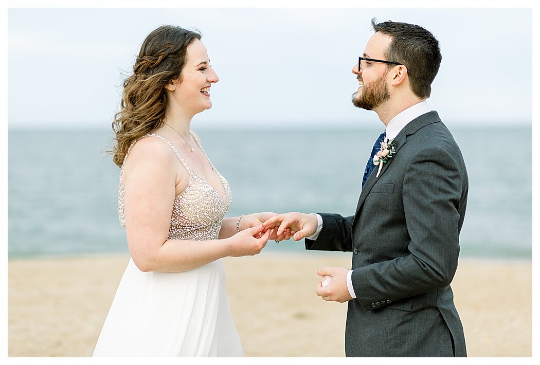 sandbridge-beach-elopement-ceremony-3102.jpg