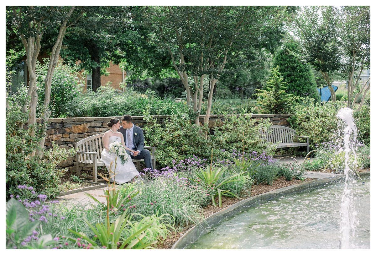 wedding-photos-at-lewis-ginter-botanical-garden-0030.jpg