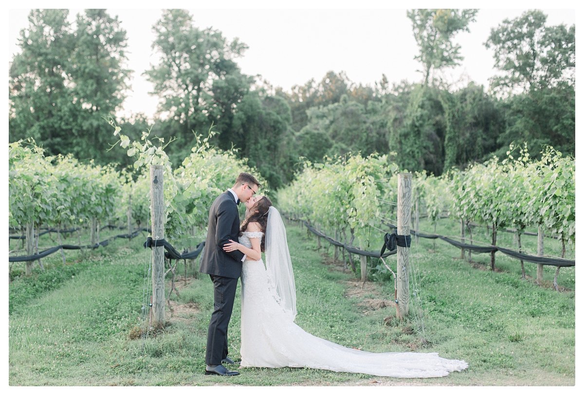 wedding-photos-at-ashton-creek-vineyard-0044.jpg