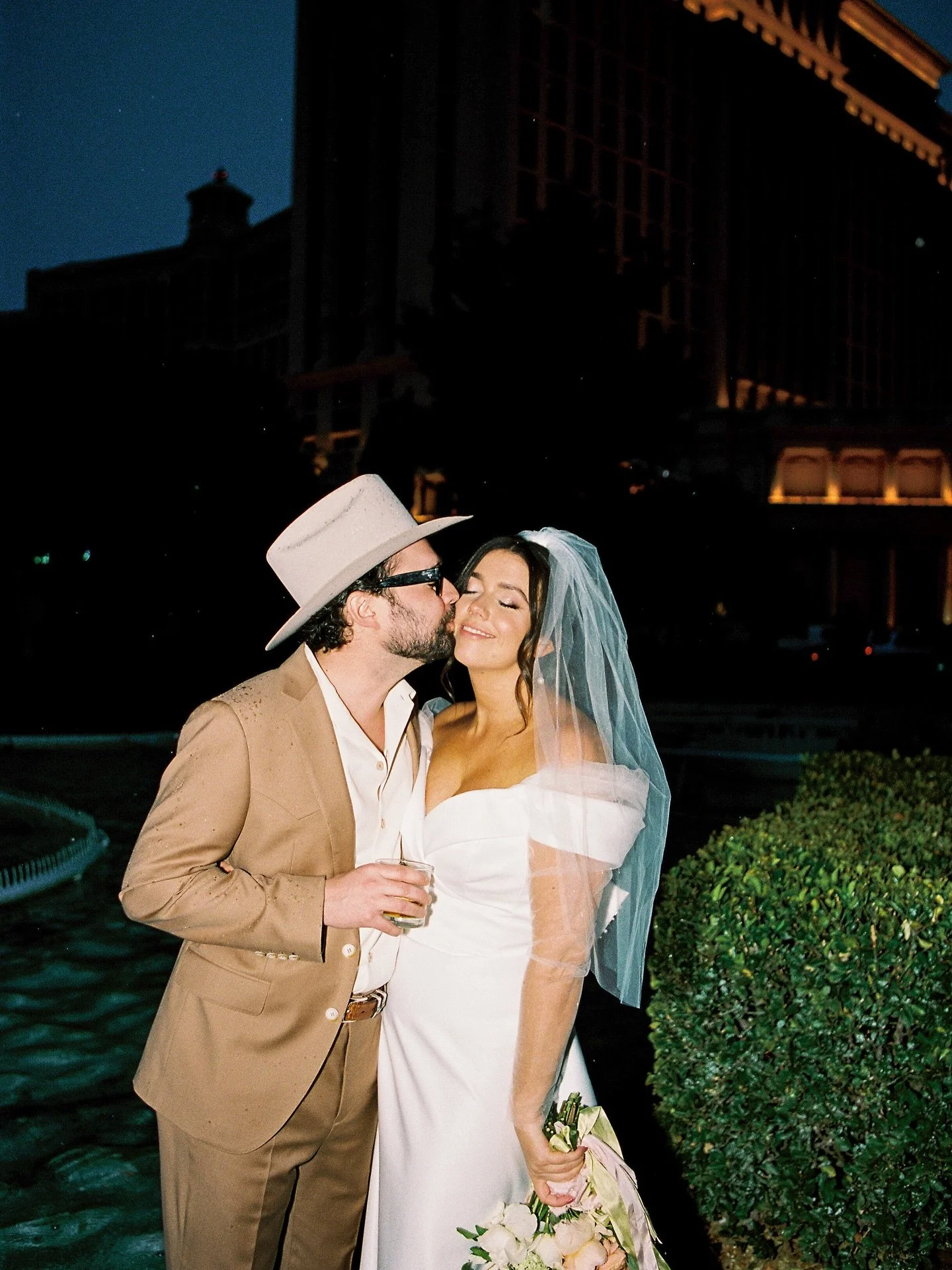 A night full of fun for this lovely couple! 

Are you looking to explore all part of Las Vegas on your wedding day? Let&rsquo;s plan you the perfect micro wedding where you can visit multiple places around the city with the people you love most!🪩✨

