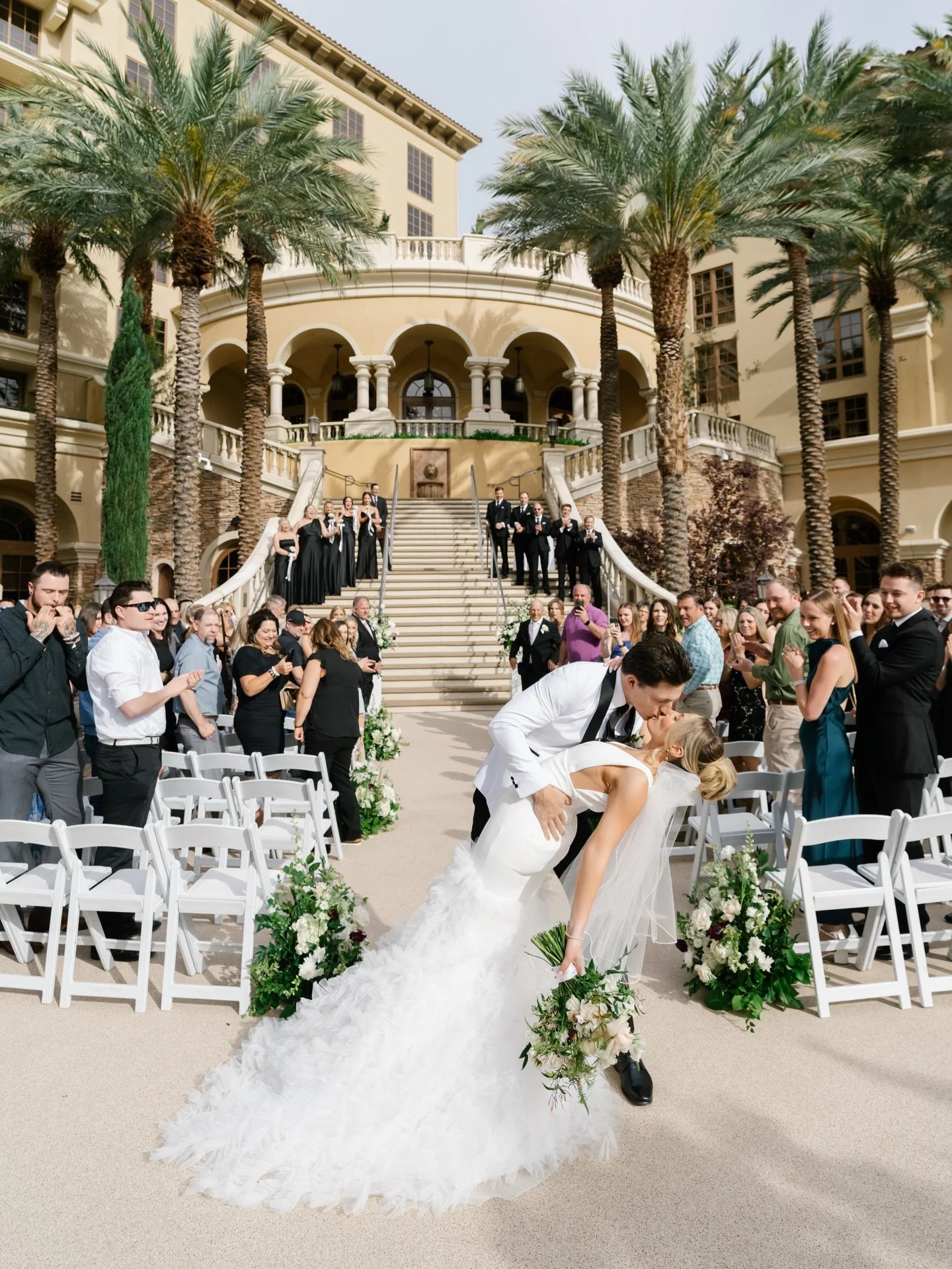 Gabby + Layton 🤍💍

Venue: @gvrevents 
Photography: @amberandcophoto 

#lasvegaswedding #lasvegas #weddıngday #weddingplanner #eventplanner