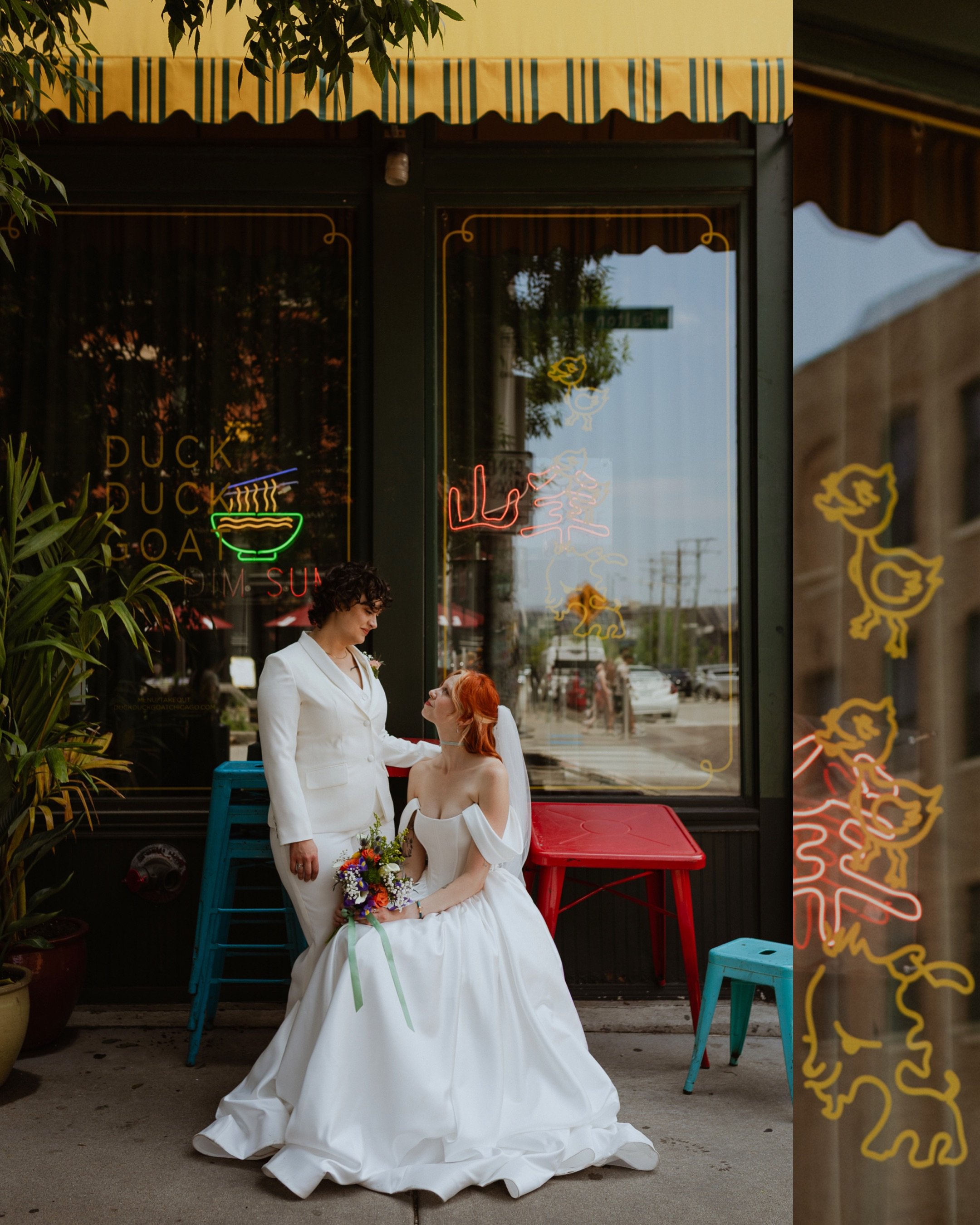 what a beautiful day for an intimate Chicago wedding <3 

Ceremony at @lpconservancy lily pool and celebratory meal at @duckduckgoatchi in Fulton market - mix of digital &amp; film

#alfredcaldwelllilypool #chicagoweddingphotographer #microwedding