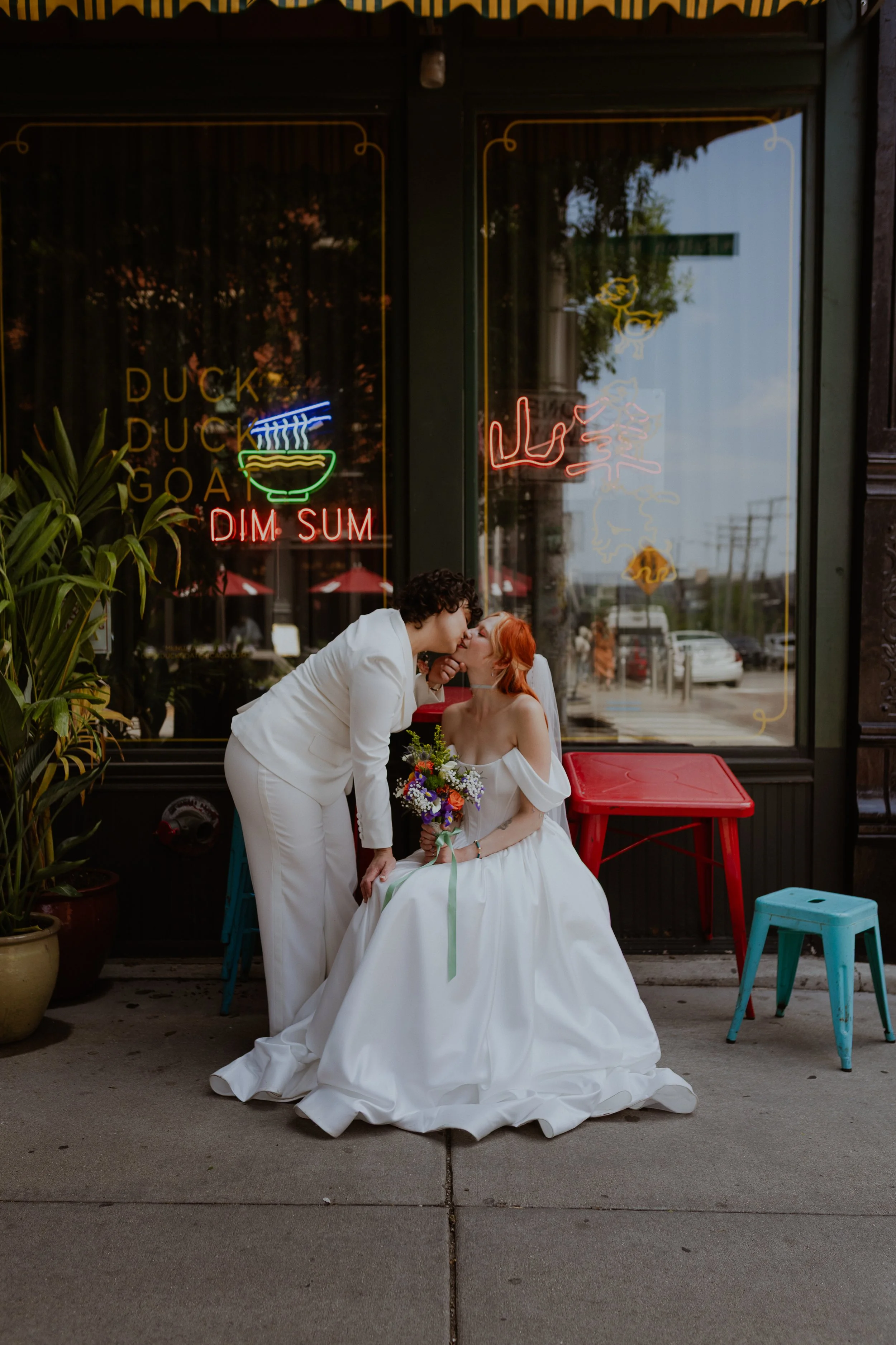 Phoebe+Adelle.Chicago.LilyPool.Wedding.Ttolbphotog-873.jpg