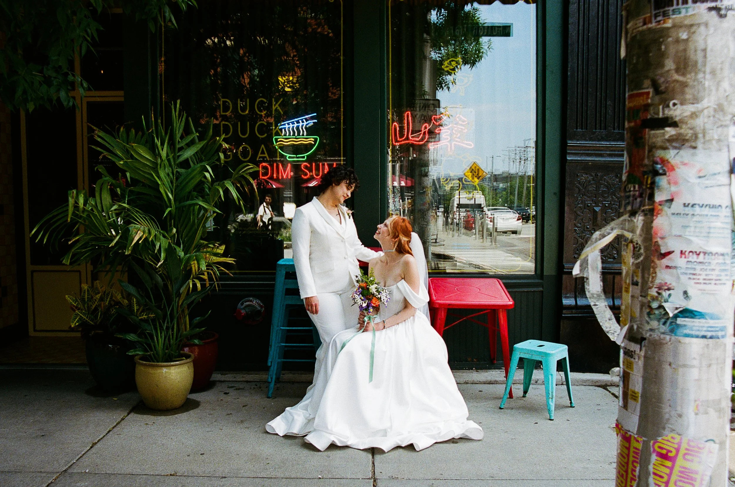 Phoebe+Adelle.Chicago.LilyPool.Wedding.Ttolbphotog-1110.jpg