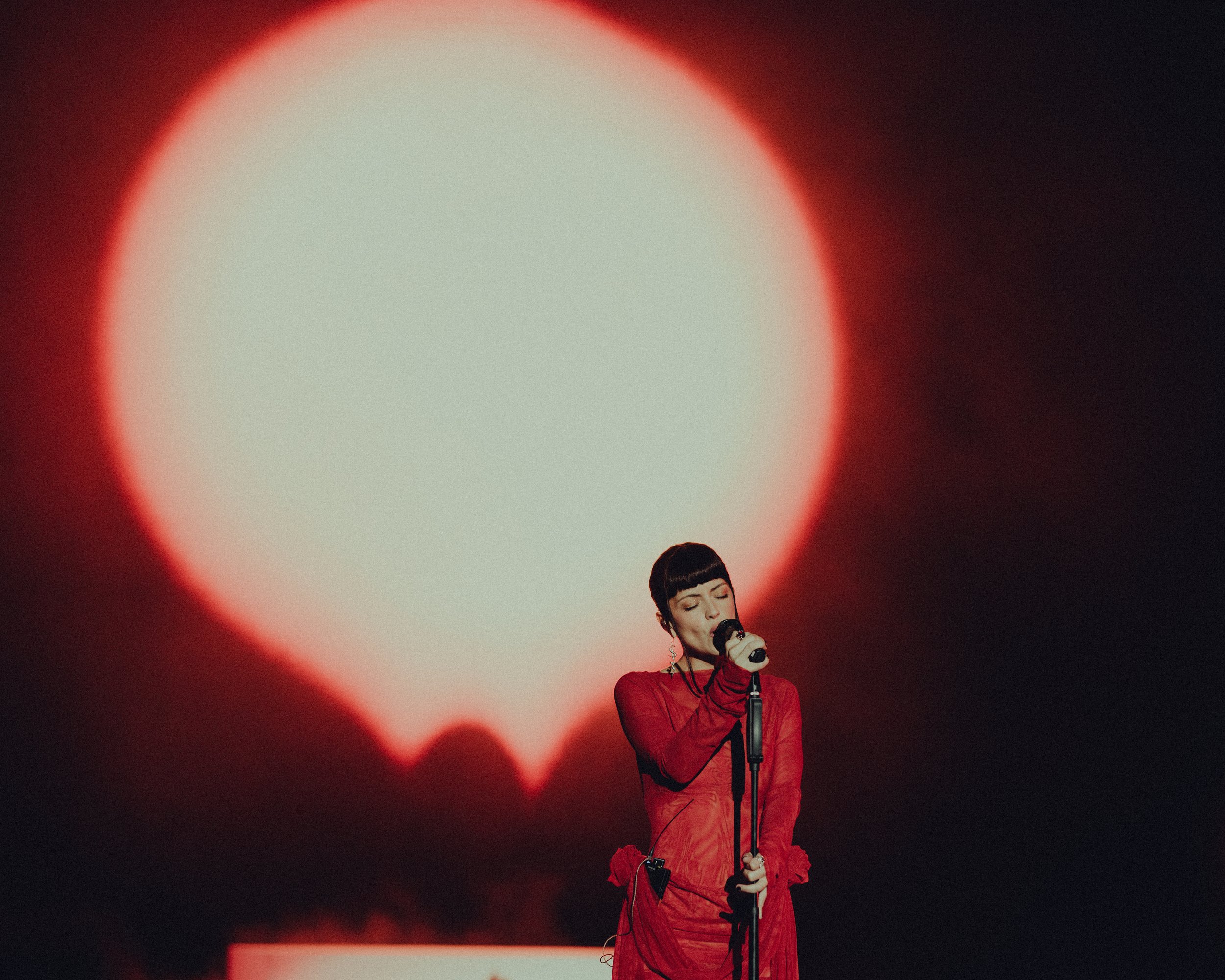 12_RED_02_crop.jpg