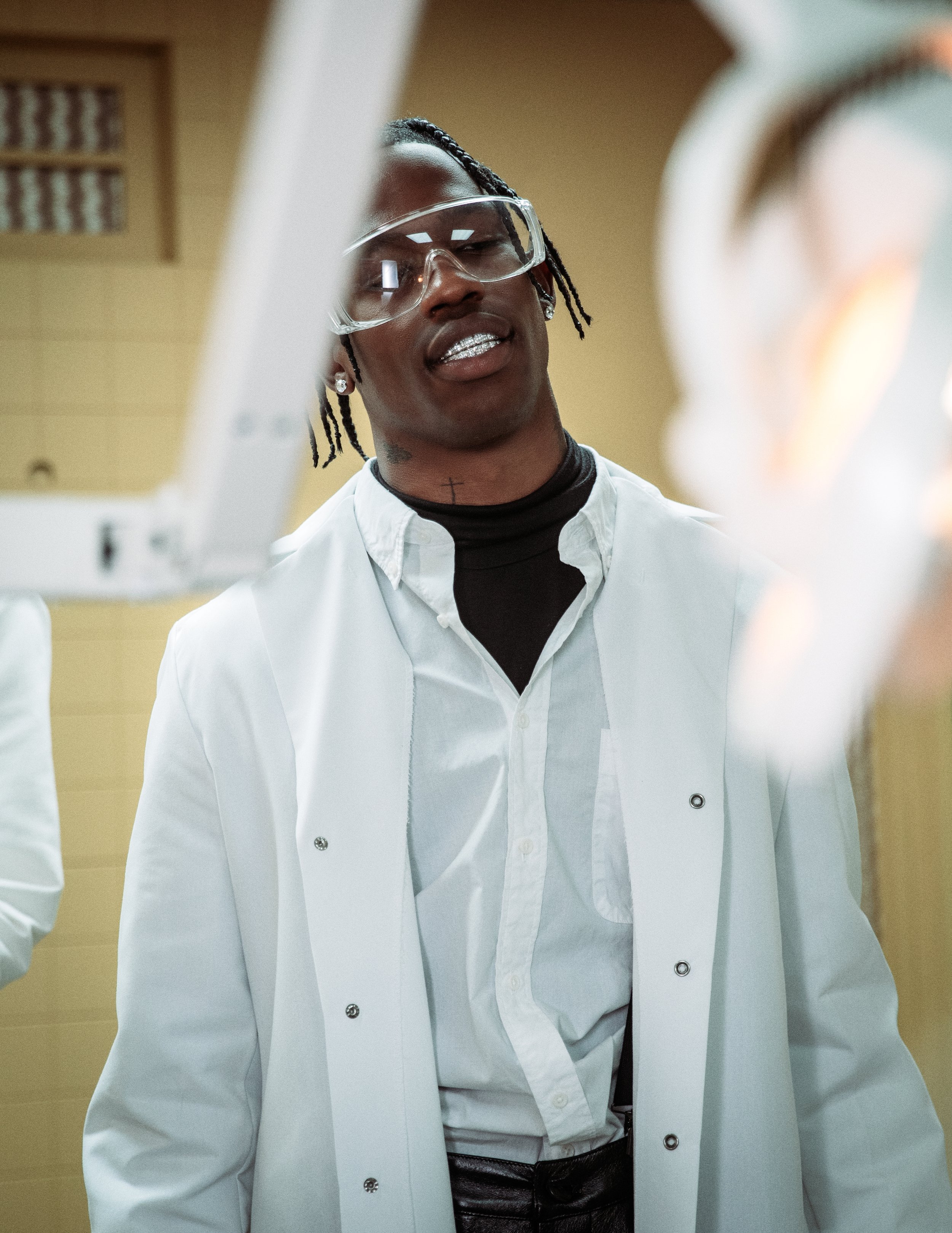 02_DENTIST_TRAVIS_FG.jpg