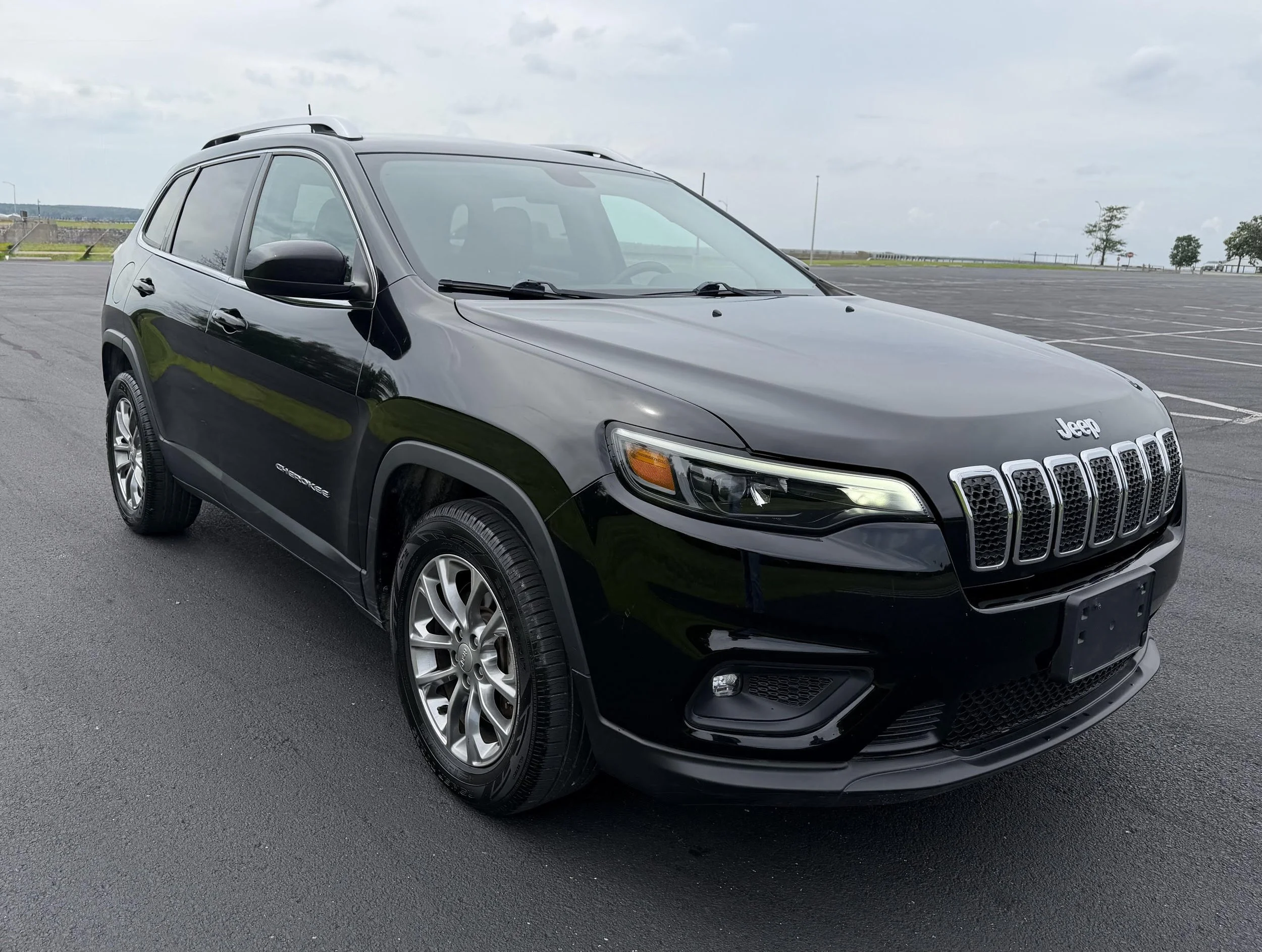2019 Jeep Cherokeee 4.jpg