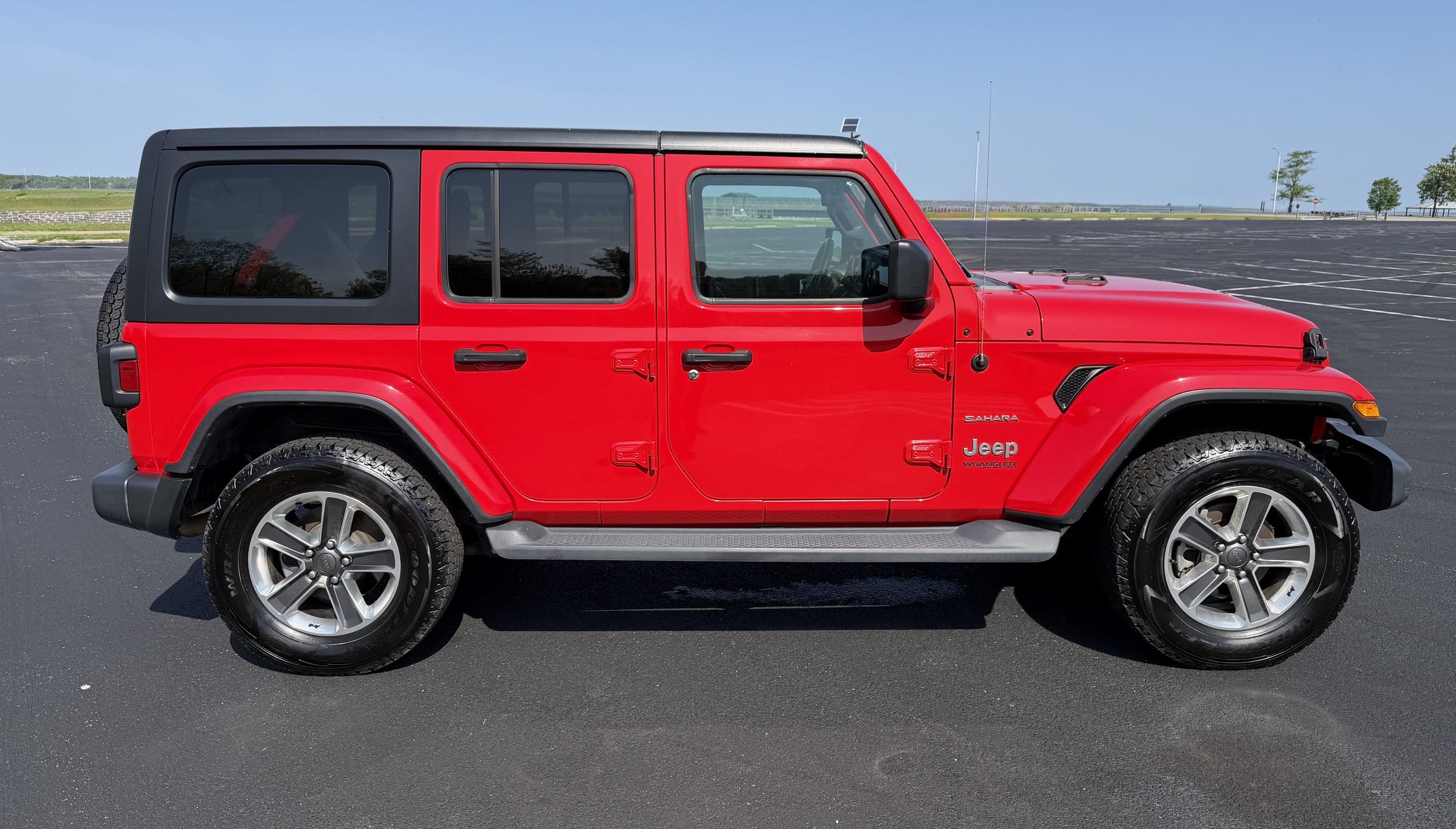 2019 Jeep wrangler red.jpg