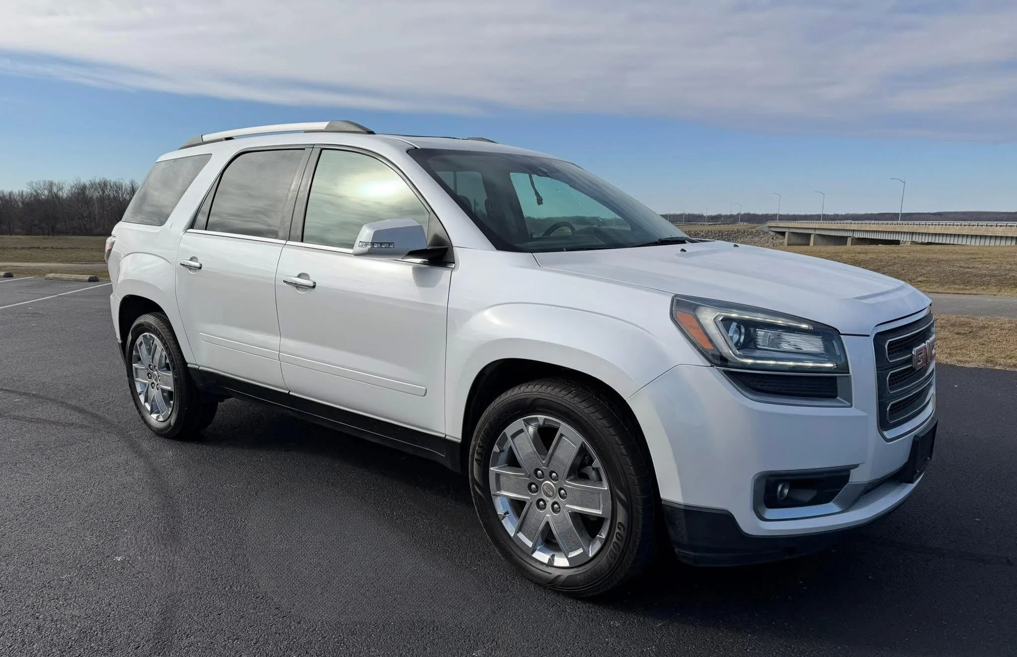 2017 gmc acadia 8.jpg