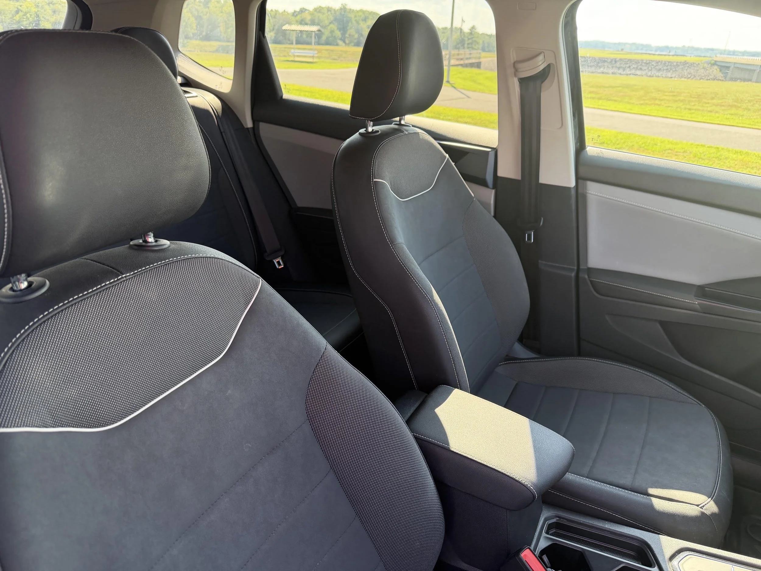 2024 Volkswagen Taos 6.jpg