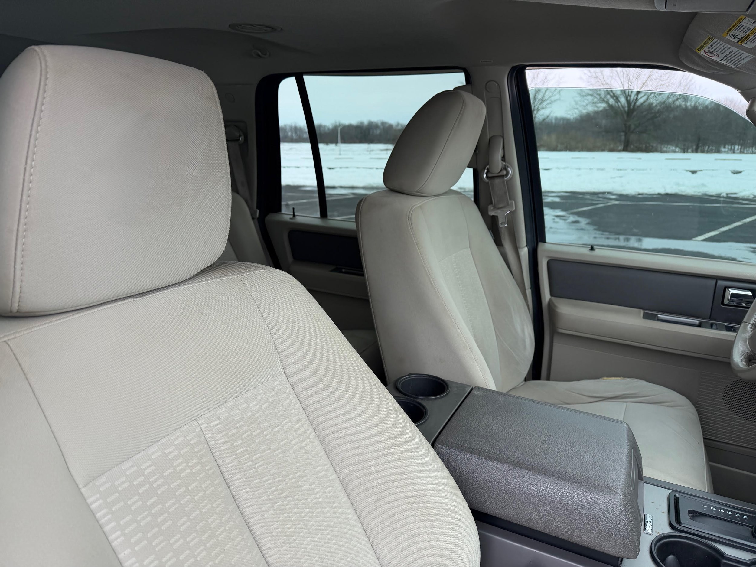 2010 Ford Expedition 3.jpg