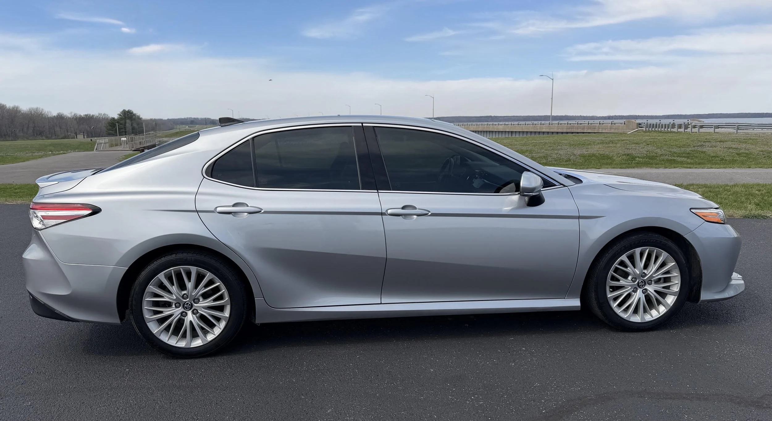 2019 toyota camry 4.jpg