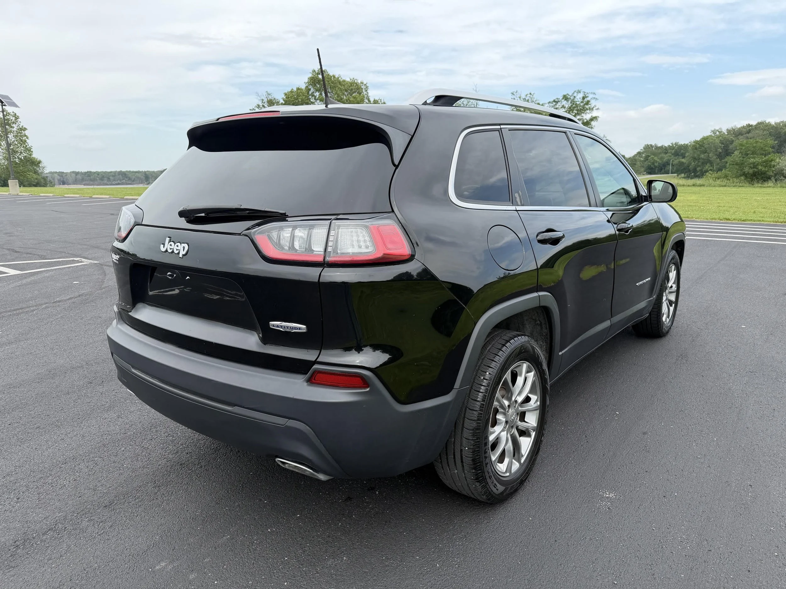 2019 Jeep Cherokeee 5.jpg