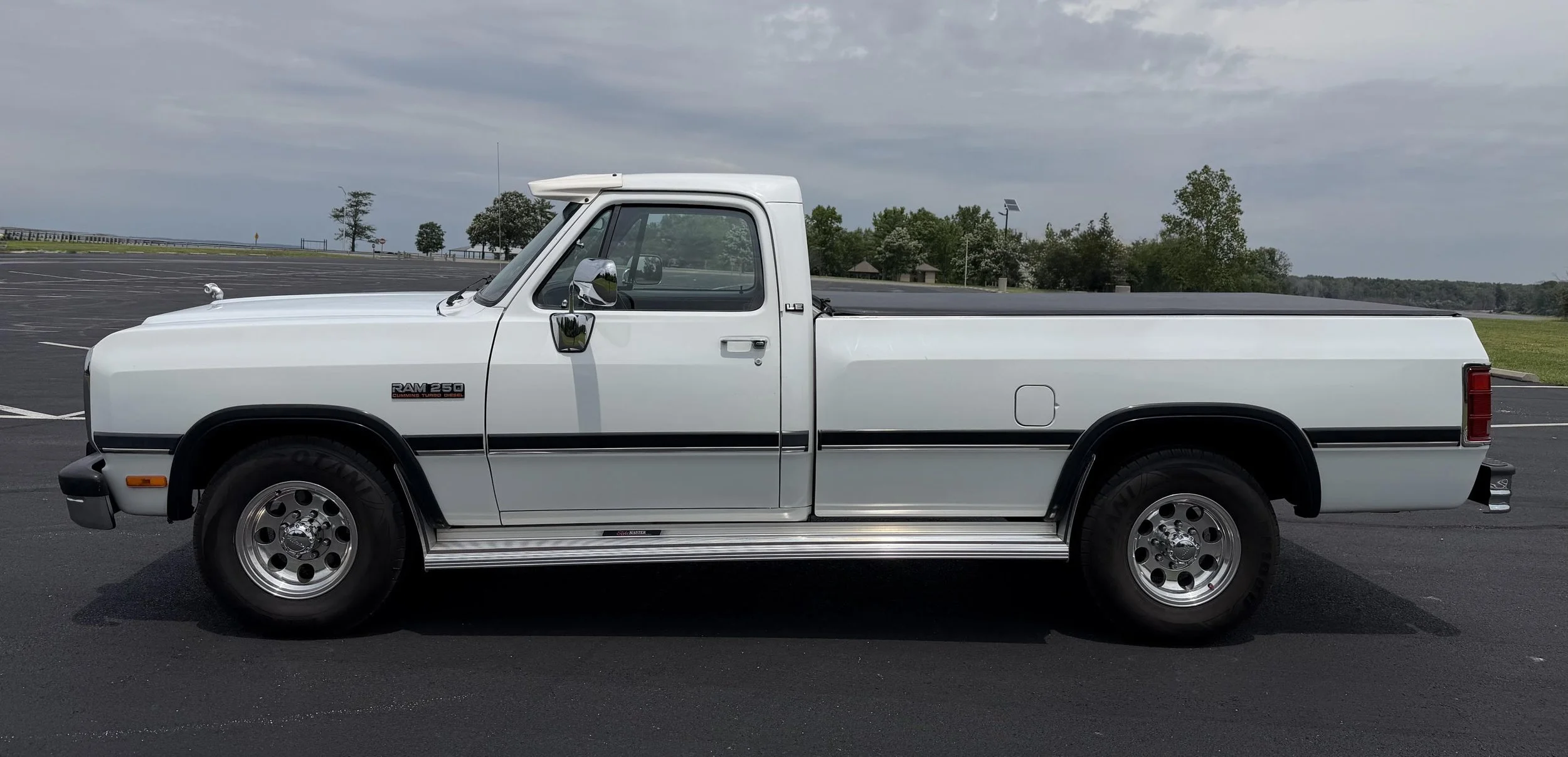 1991 Dodge Ram D250 6.jpg