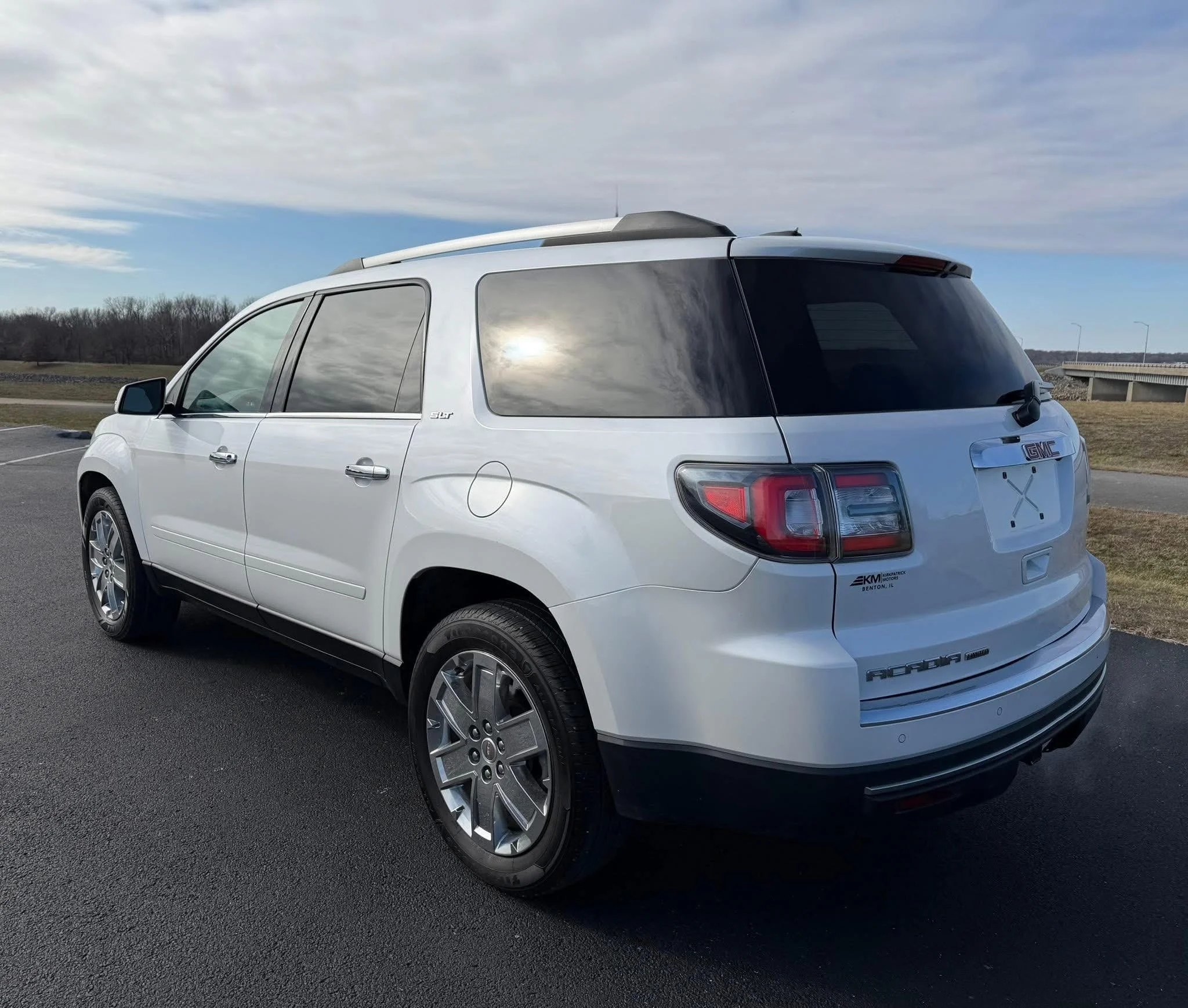2017 gmc acadia 3.jpg