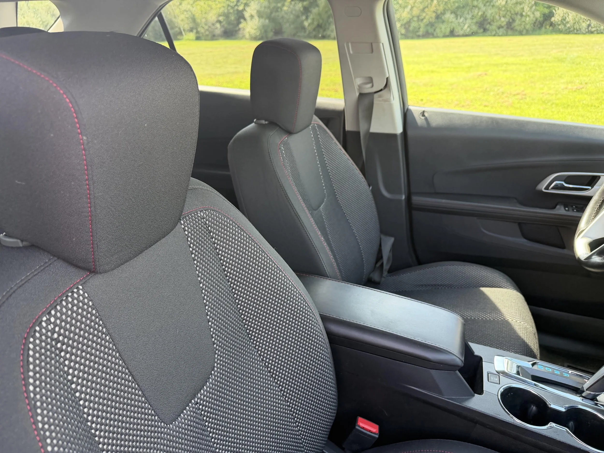 2012 Chevrolet Equinox 8.jpg