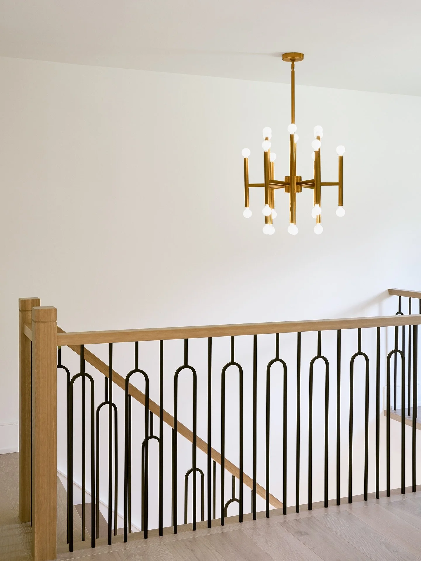 A staircase can transform the whole feel of a home. From dated and heavy to bright, fresh, and welcoming, this update makes all the difference!
Swipe to see the before, it’s hard to believe it’s the same space.
Would you have kept it cl