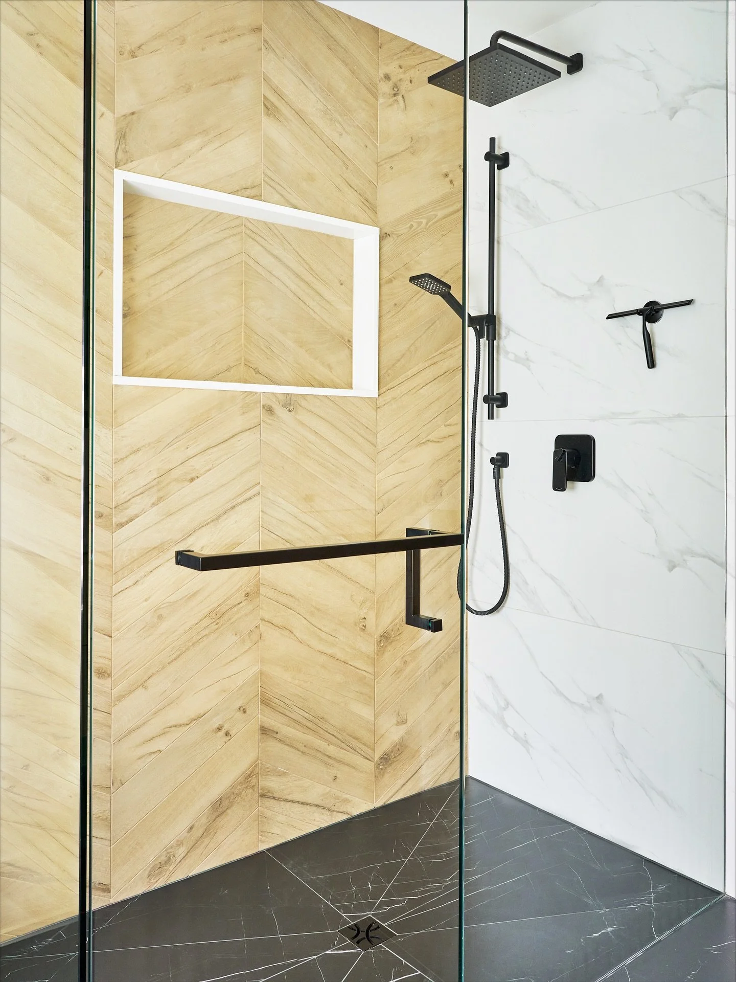 This bathroom went through quite the glow-up!  Scroll through to see the before, during, and after.  The process may get messy, but the results always make it worth it!
Design @rayneinterior 
📸 @3thanallen 
#BathroomTransformation #BeforeDuringAft