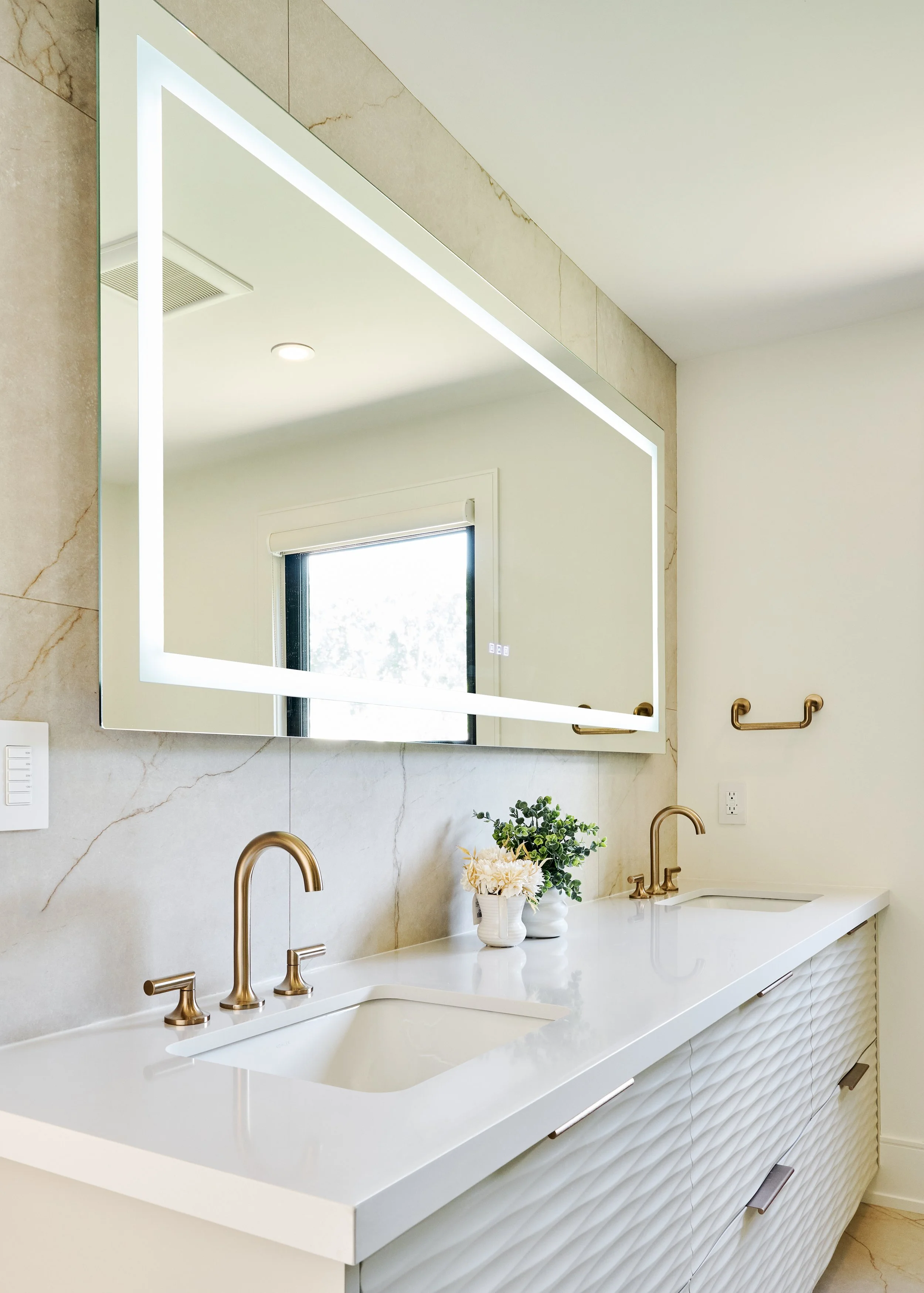 RayneInterior_Bathroom07.jpg