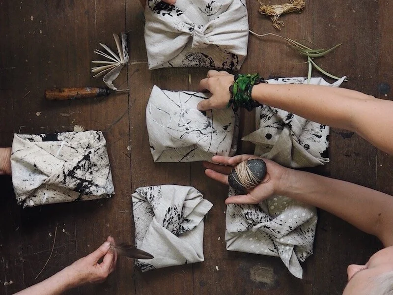 gift wrapping environmental impact and sustainable (beautiful