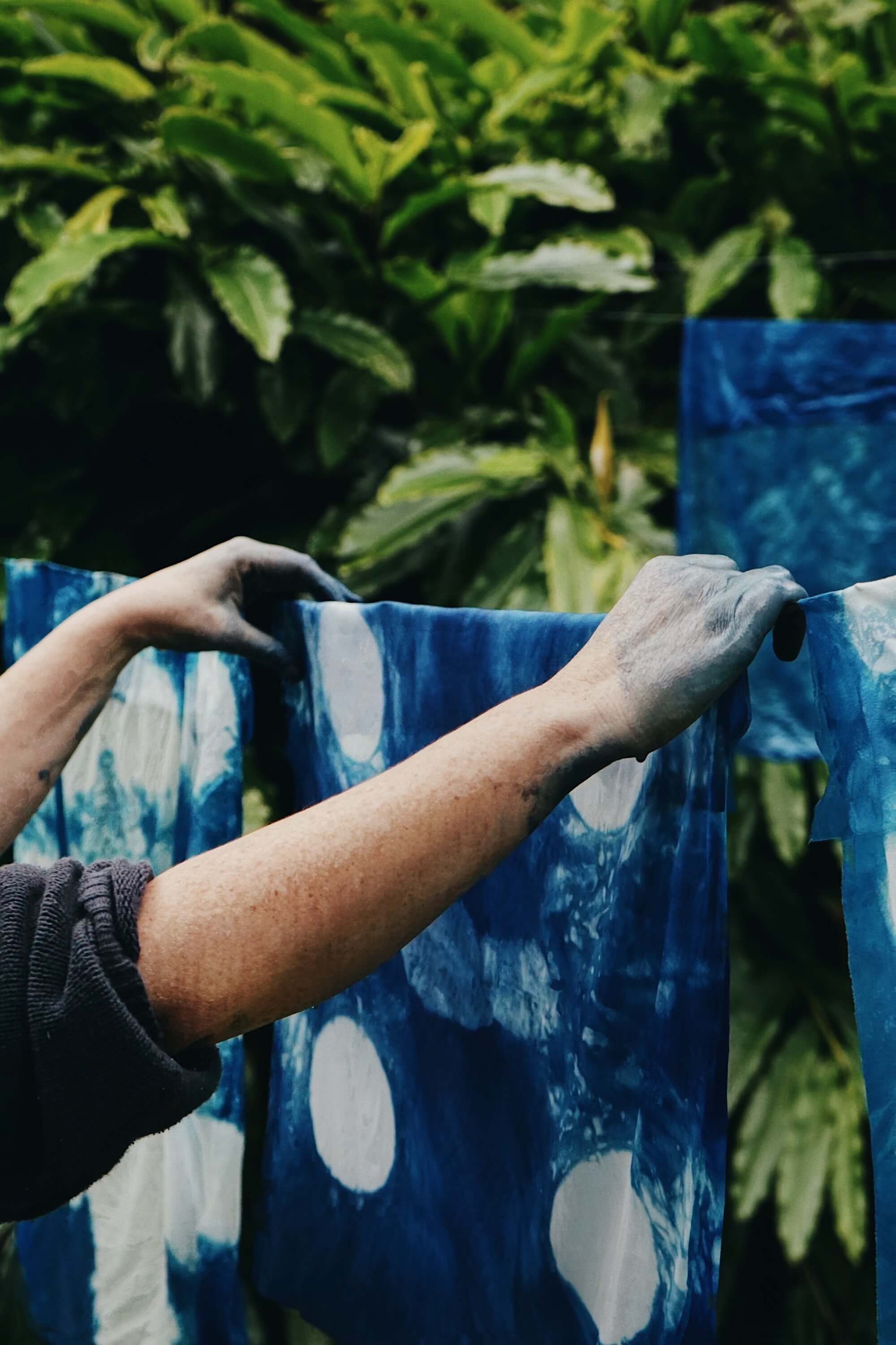 A Colour to Dye For: Dyeing with Indigo