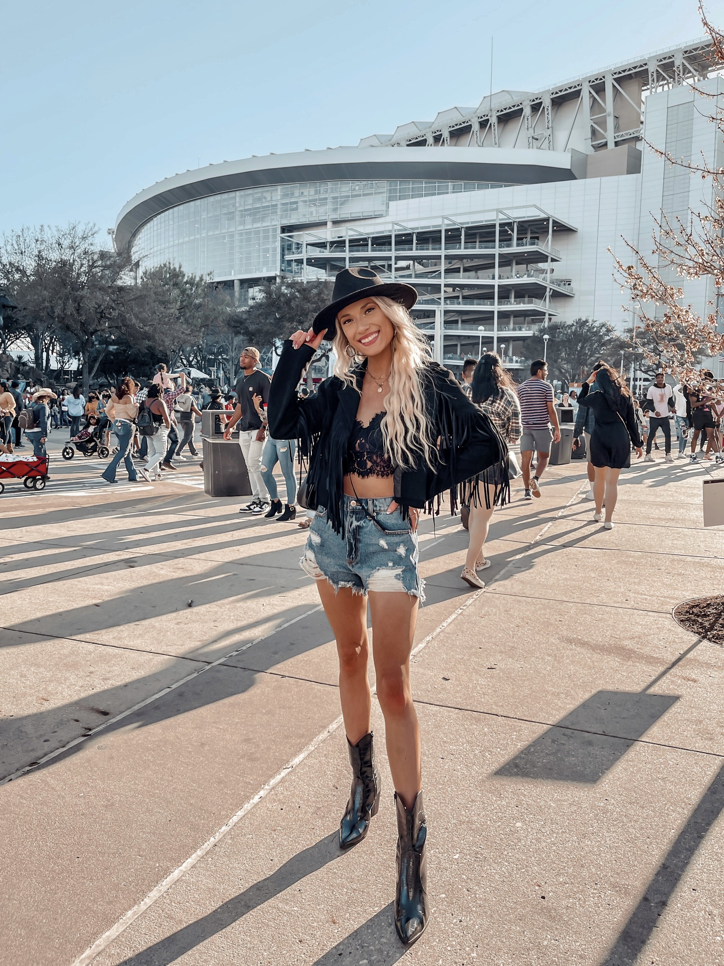 Rodeo + Western Outfit Inspiration — Avery Carrier | Fashion & Lifestyle  Blogger