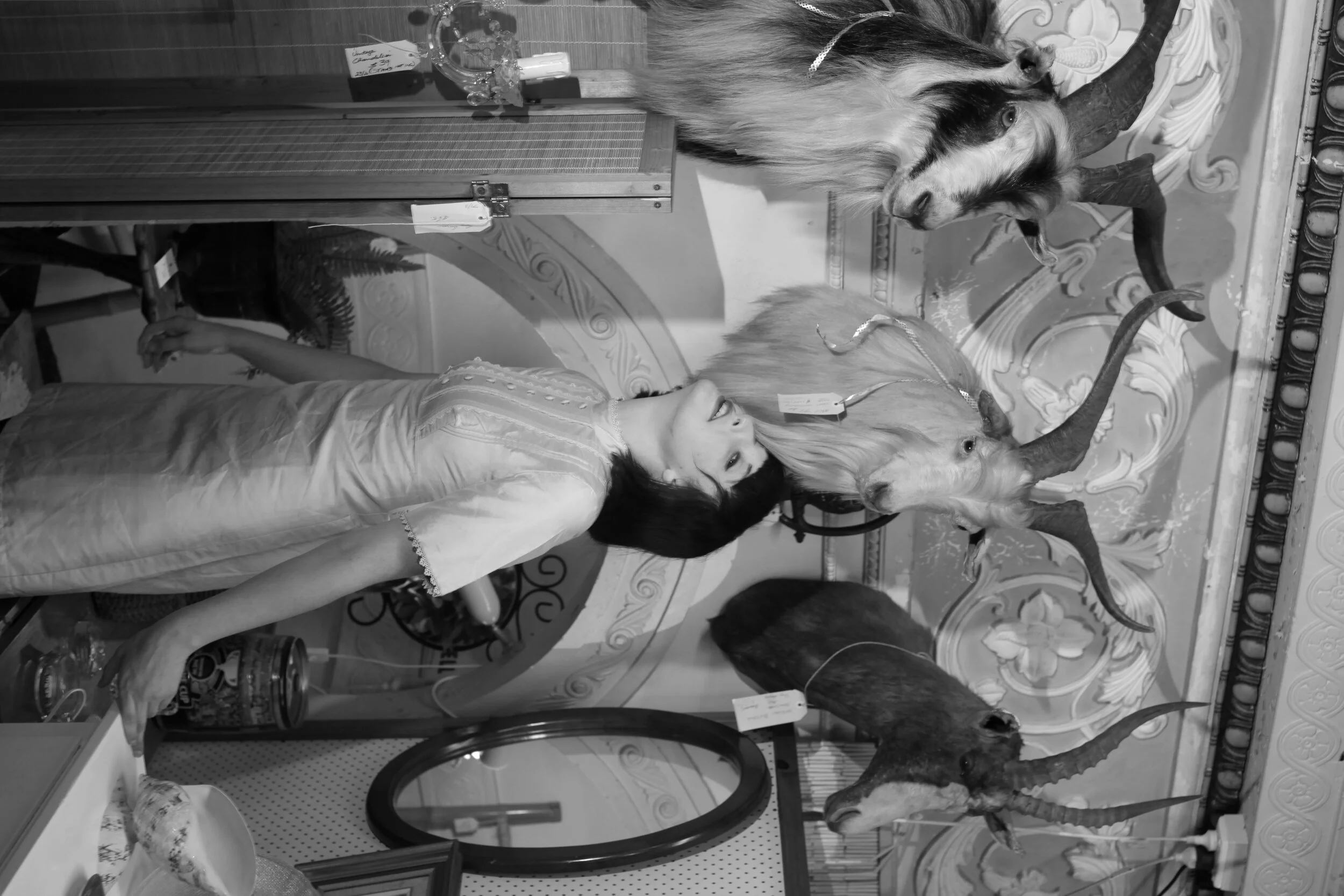 joelan hands 005.JPG