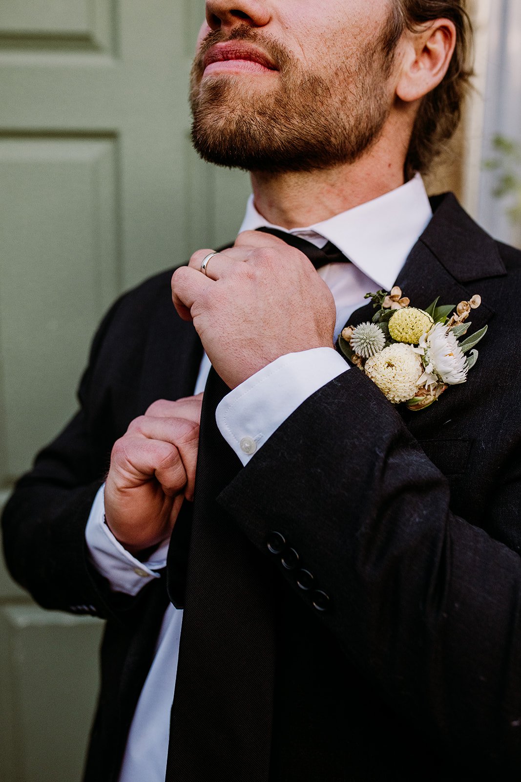 Plume&Furrow-WeddingFlorist-Garrison&Gabriella-TaylerCarlisle-Lyons-Farmette-October-Colorado-Groom-Boutonniere.jpg