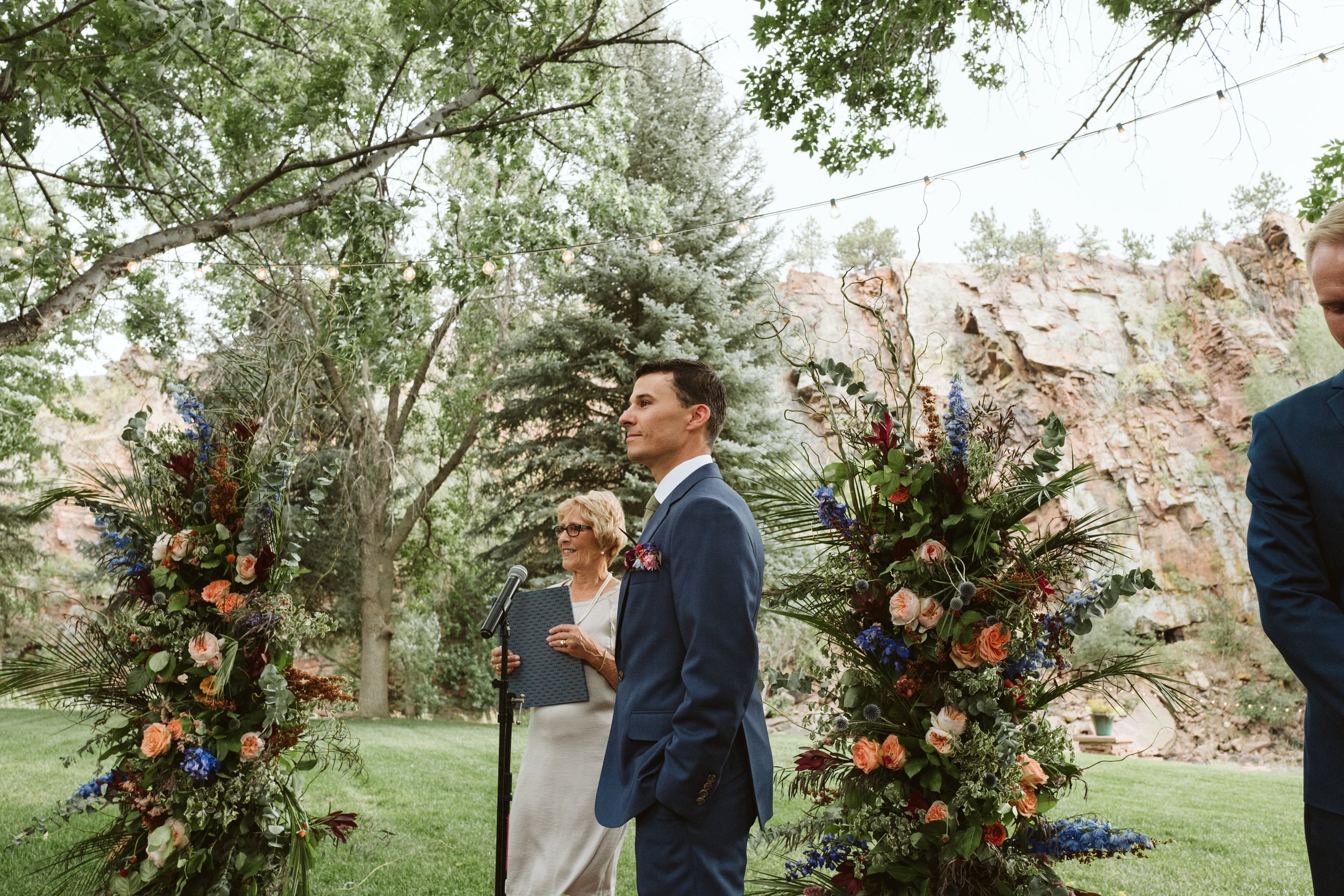 Plume&Furrow-Wedding-Florist-Kayla&Scott-AdamHouseman-River-Bend-September-Colorado-Groom-Ceremony.jpg