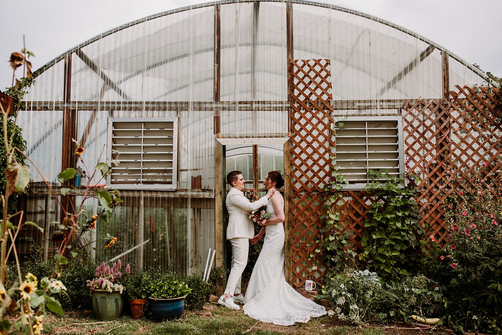 Plume&Furrow-WeddingFlorist-Emily&Eva-TaylerCarlisle-LyonsFarmette-September-Colorado-Brides-Hoop-House.jpg