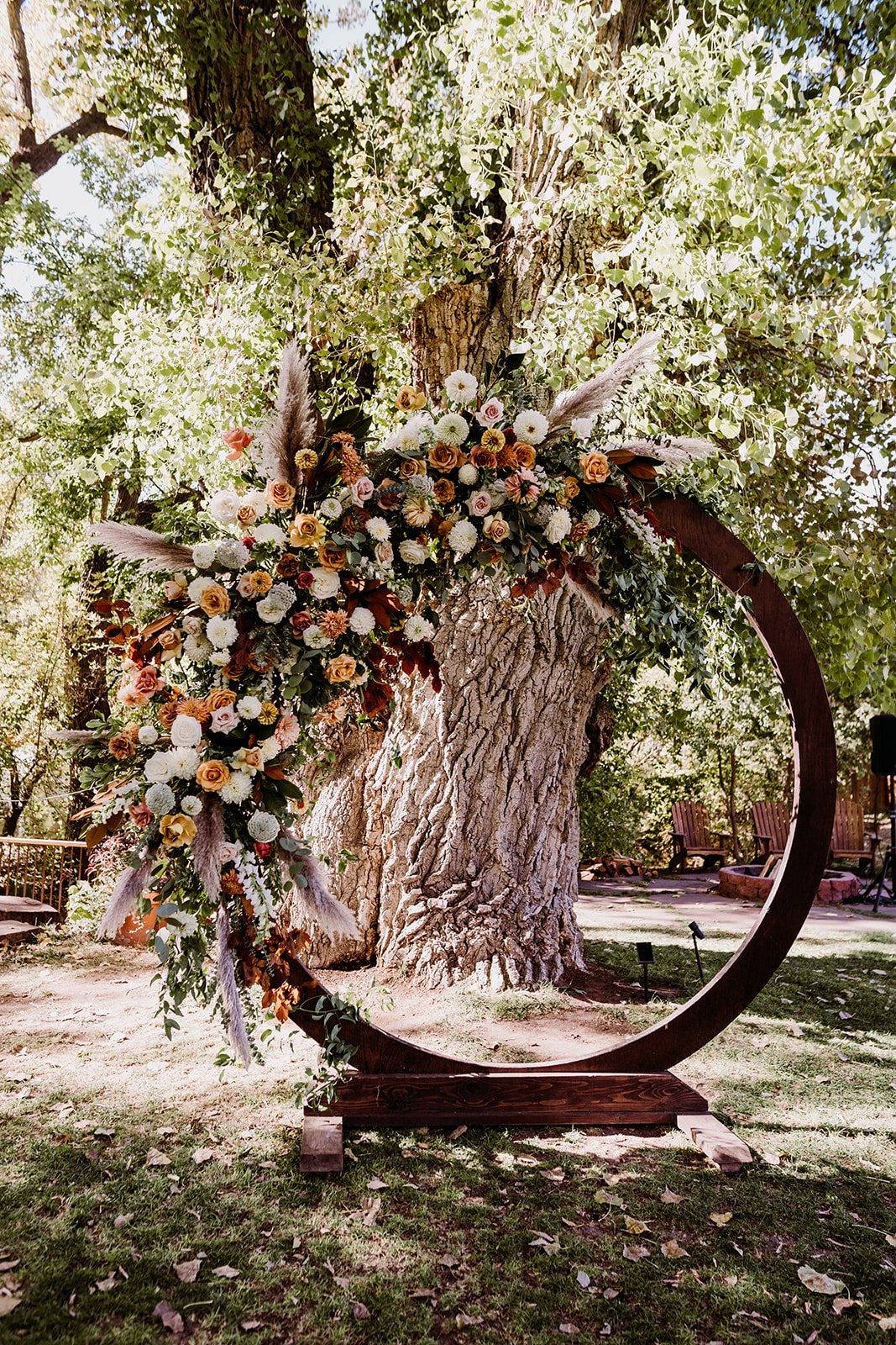 Plume&Furrow-WeddingFlorist-Garrison&Gabriella-TaylerCarlisle-Lyons-Farmette-October-Colorado-Circle-Arbor-Flower-Decor.jpg