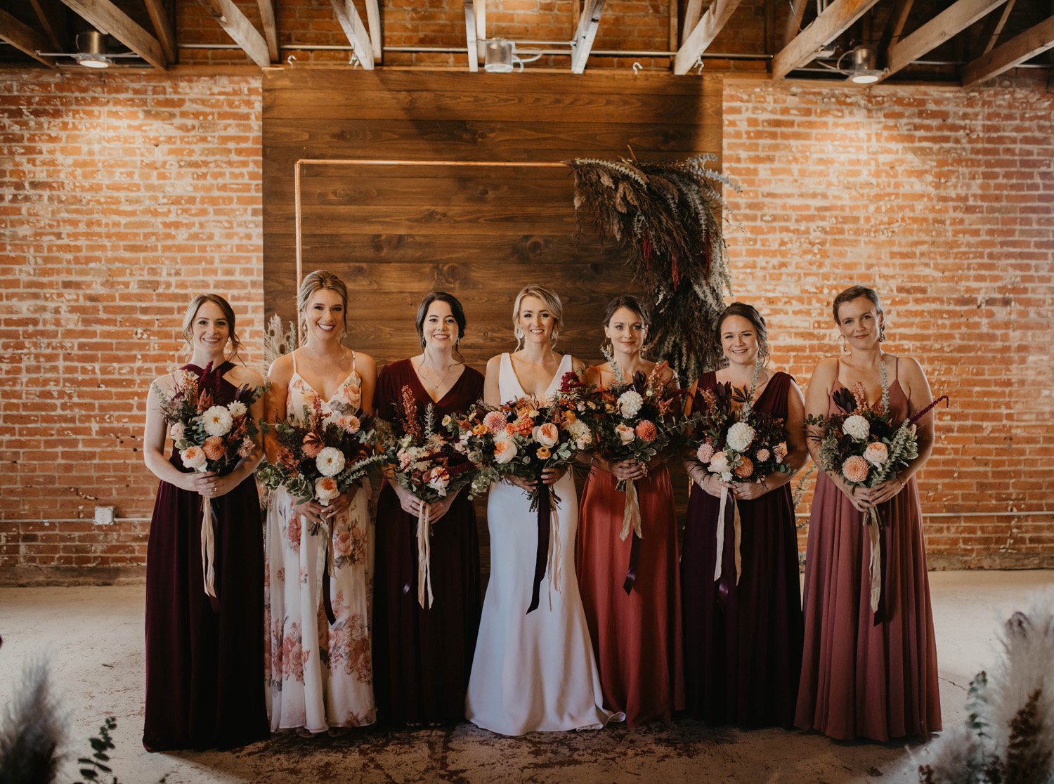 Plume&Furrow-Wedding-Florist-Cloe&Connor-theStVrain-September-Colorado-GracieMariePhoto-wedding-party-bridesmaids-bouquets.jpg