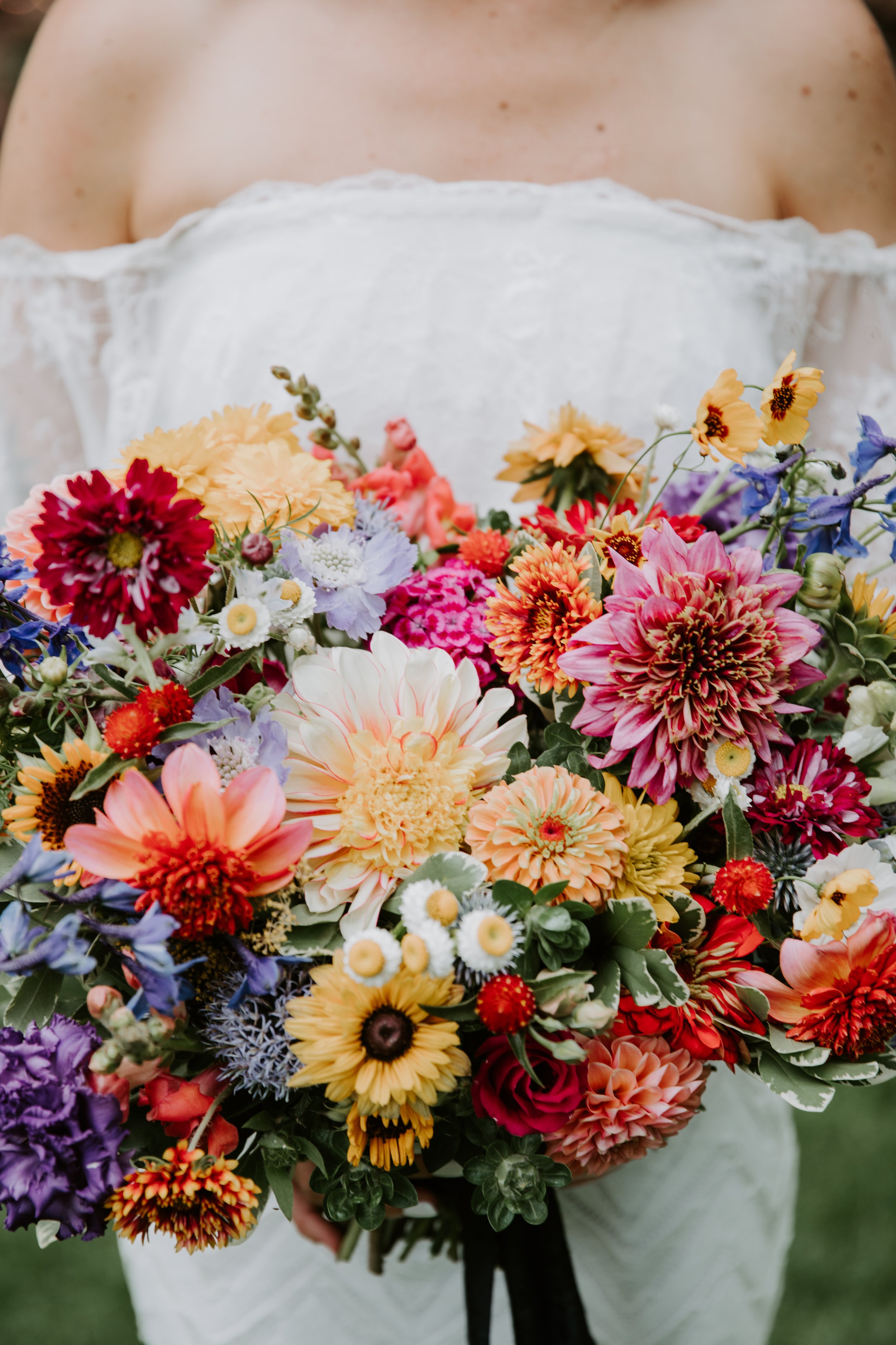 Plume&Furrow-Wedding-Florist-Sarah&Jordan-AshleyTiedgenPhotography-River-Bend-August-Colorado-Bridal-Bouquet.jpg