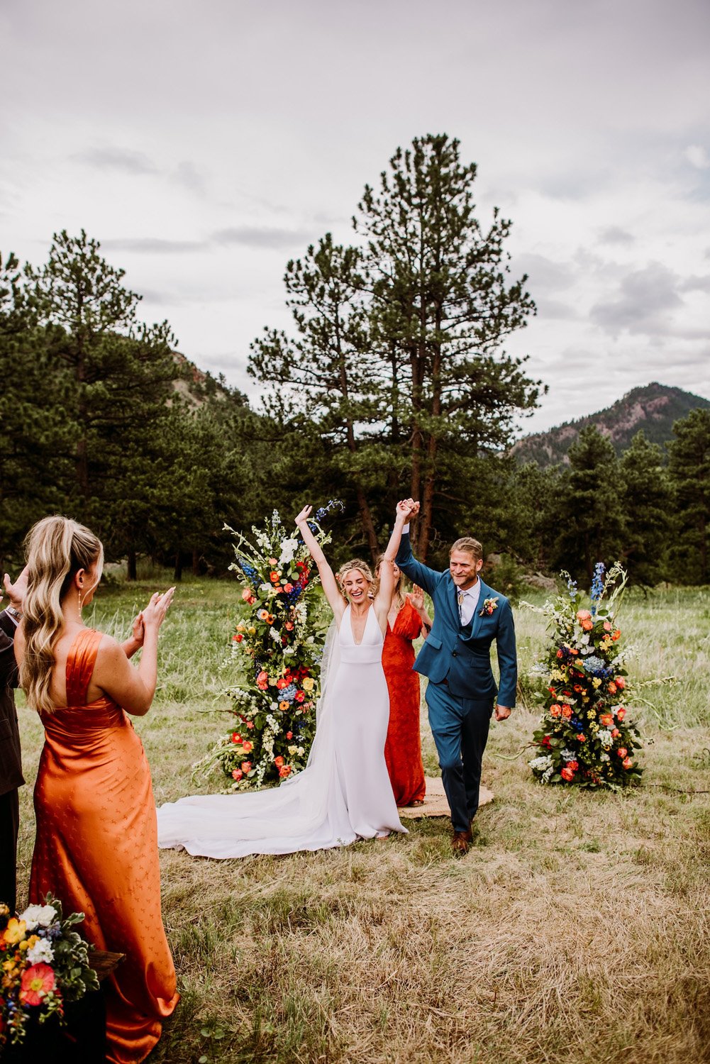 Plume&Furrow-Wedding-Florist-Talie&Forrest-Boulder-County-Colorado-TaylerCarlisle-just-married-bride-groom-ceremony-flowers.jpg