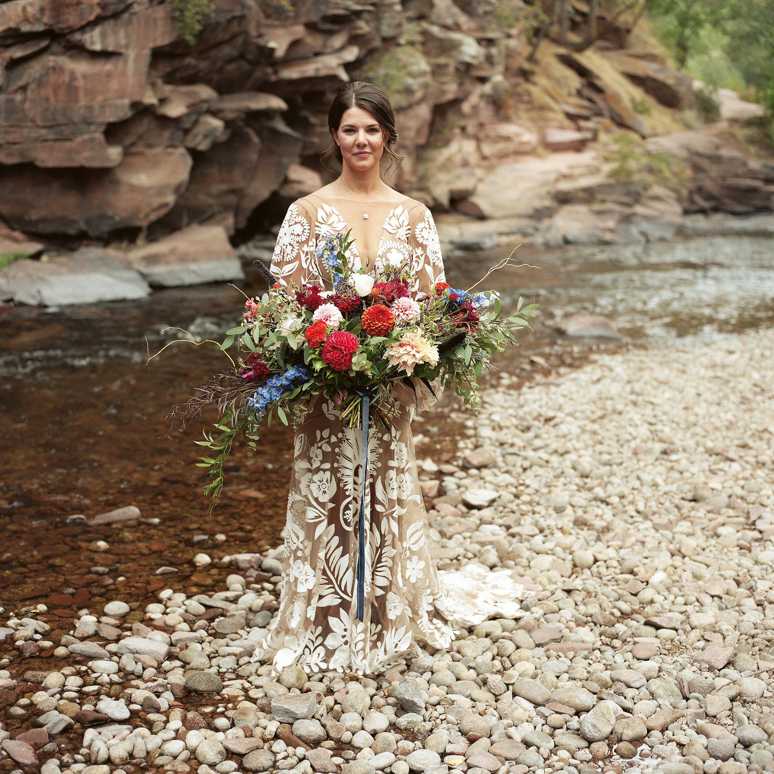 Plume&Furrow-Wedding-Florist-Kayla&Scott-AdamHouseman-River-Bend-September-Colorado-Bride-Riverside.jpg