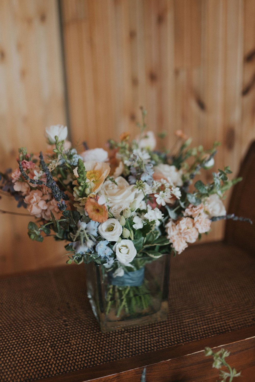 Plume&Furrow-Wedding-Florist-theMandinos-AbbyRindelPhoto-LoneHawk-Farm-Colorado-June-getting-ready-bouquet-closeup.jpg
