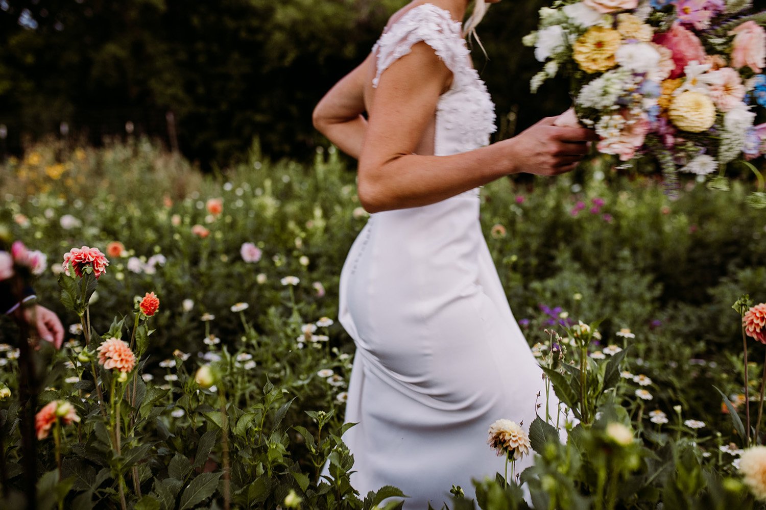 Plume&Furrow-Colorado-Wedding-Florist-Emily&Charlie-TaylerCarlislePhoto-Farmette-September-bride-field-of-flowers.jpg