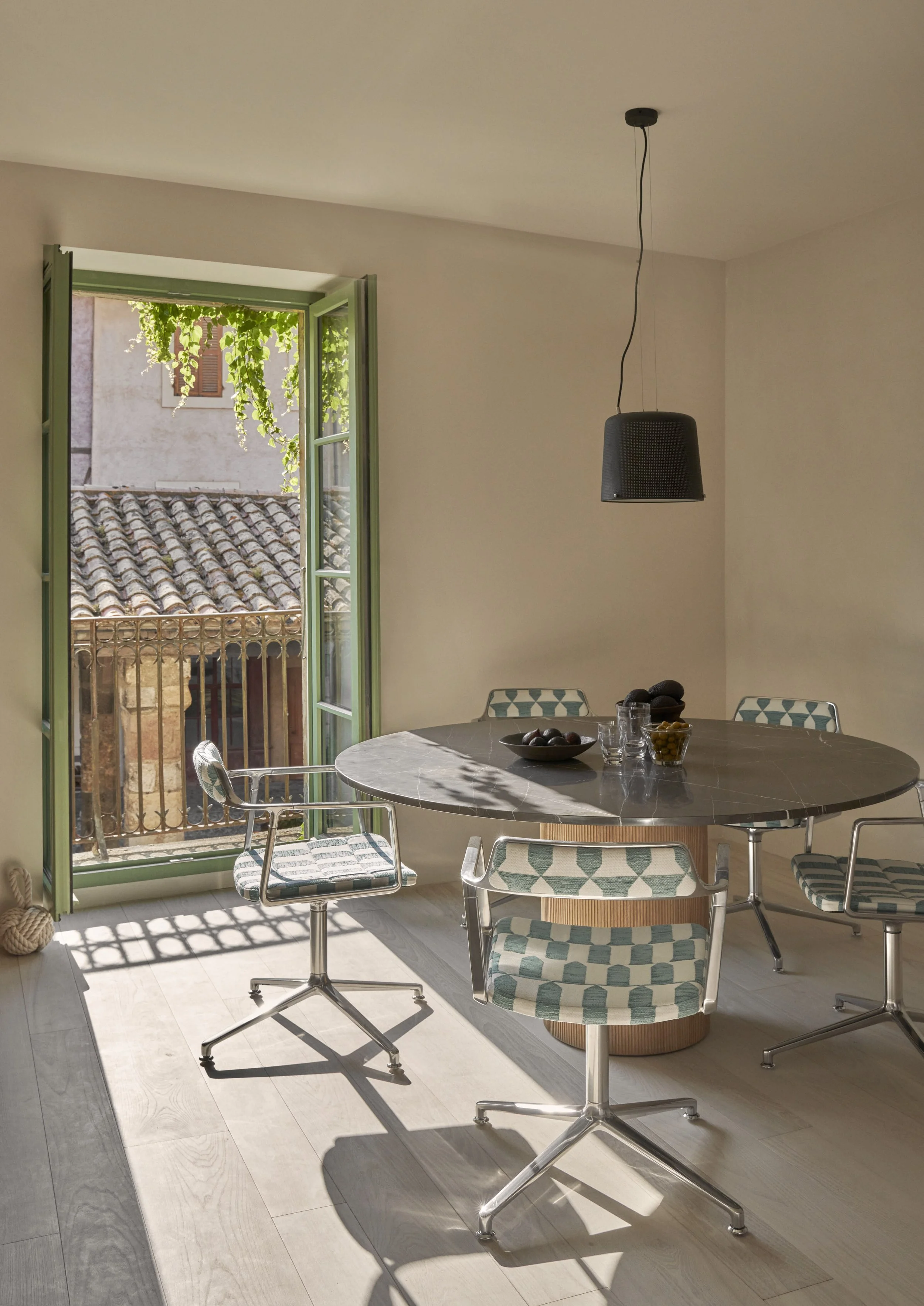 Vipp Guesthouse, Lagrasse - France // Stylist: Julie Mølsgaard