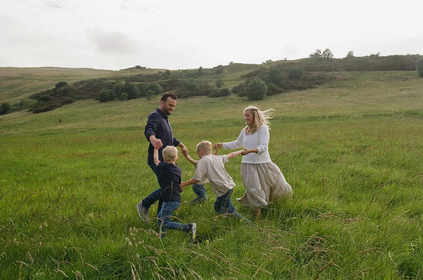 A beautiful Edinburgh Family Photoshoot (with 35mm film)