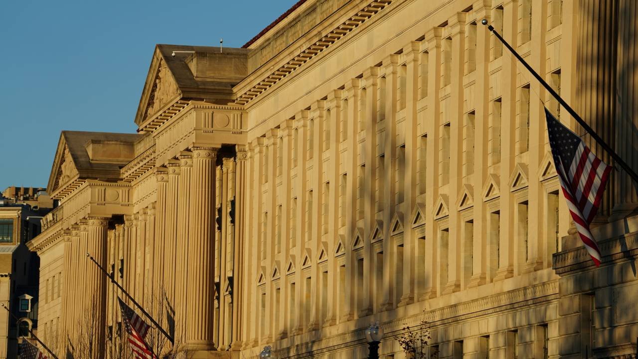 The Washington DC city view with the old architectures in autumn